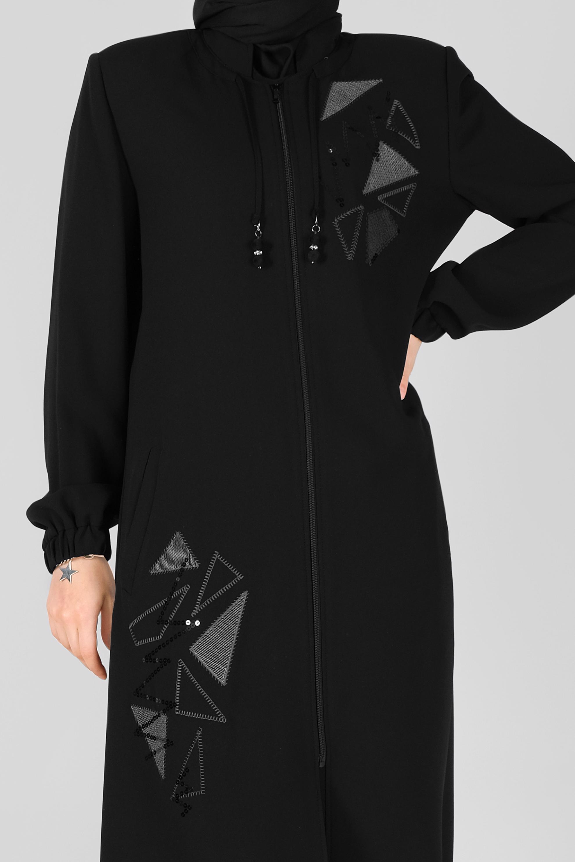 Tesettür giyim SİYAH ASİMETRİK KESİM İŞLEMELİ TRENÇKOT 10402