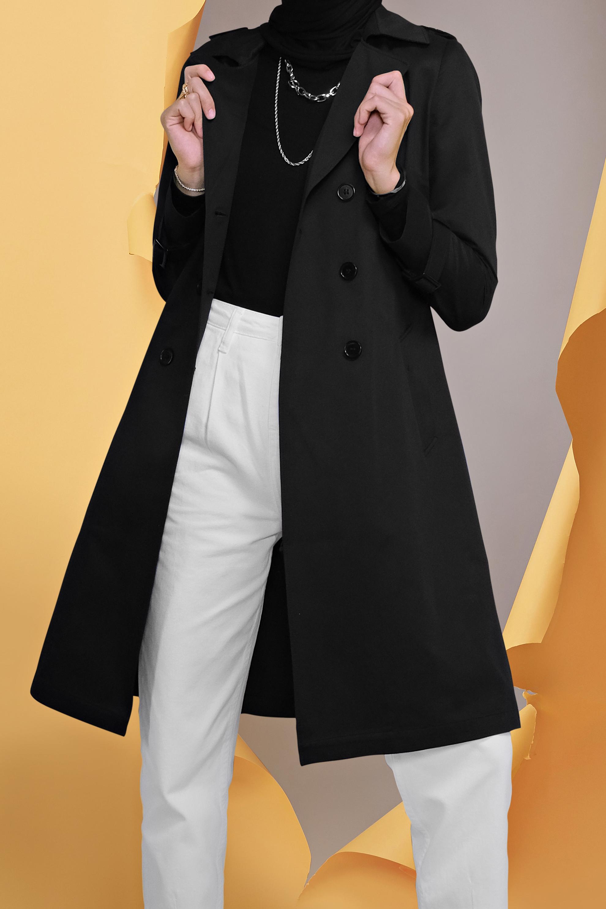 Tesettür giyim SİYAH PAMUKLU DÜĞMELİ TRENÇKOT 10410