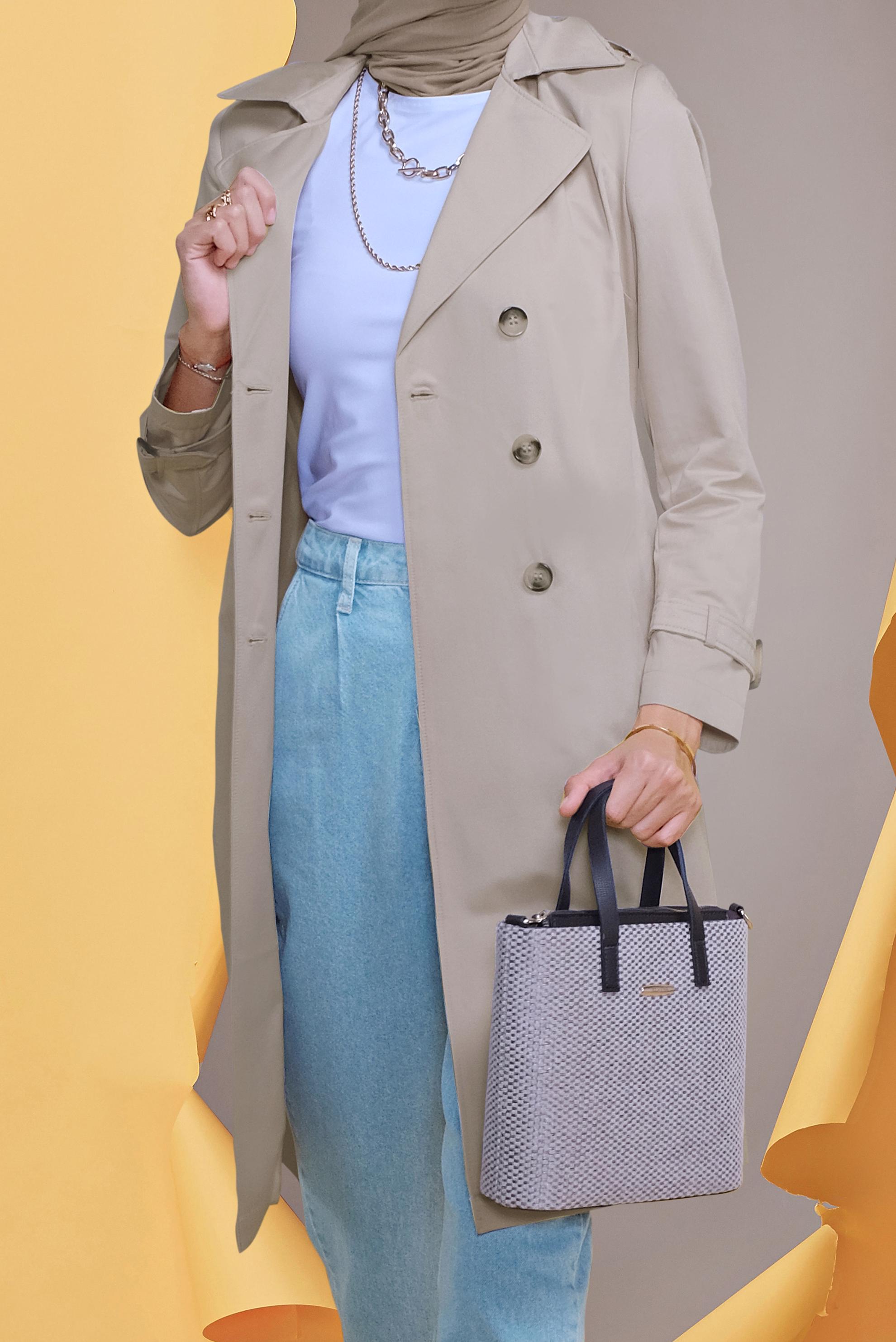 Tesettür giyim BEJ PAMUKLU DÜĞMELİ TRENÇKOT 10410