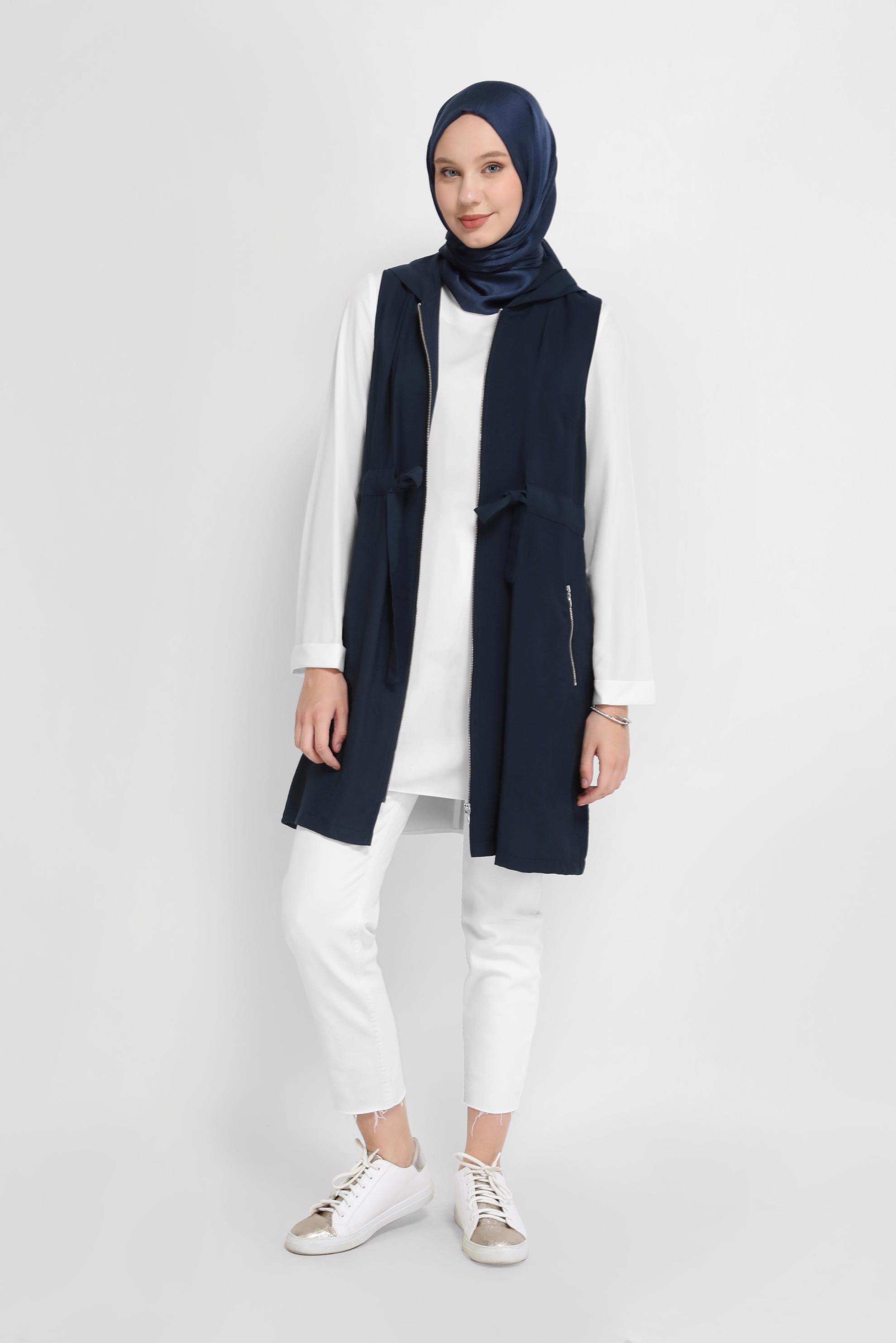 Tesettür giyim LACİVERT KAPÜŞONLU KUŞAKLI YELEK 41587 