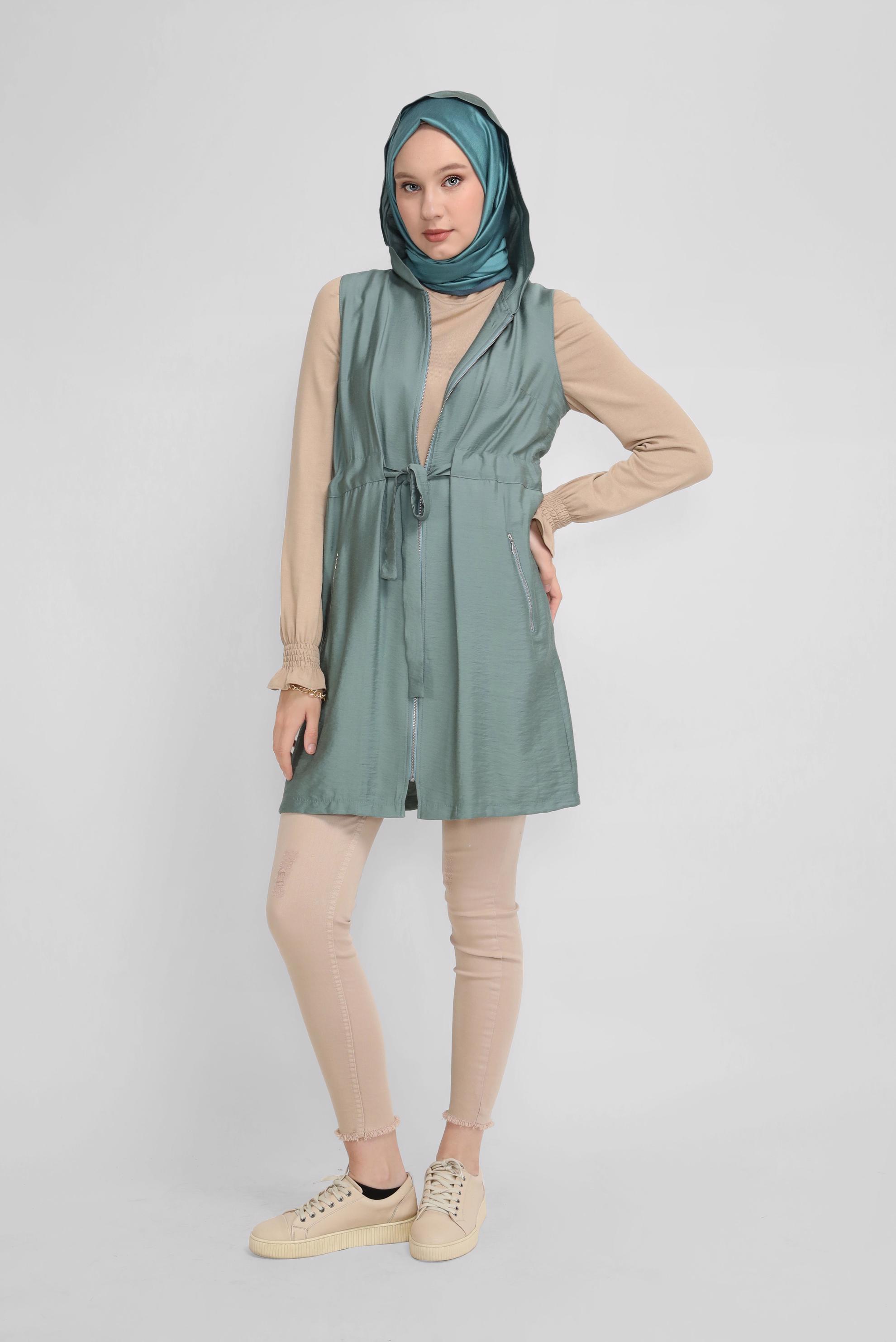 Tesettür giyim YEŞİL KAPÜŞONLU KUŞAKLI YELEK 41587 