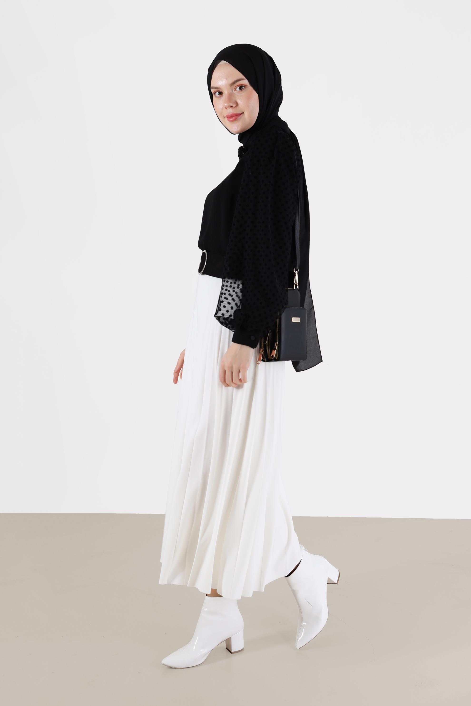 Tesettür giyim SİYAH KOLLARI PUANTİYELİ TÜL DETAYLI KREP BLUZ 42300 