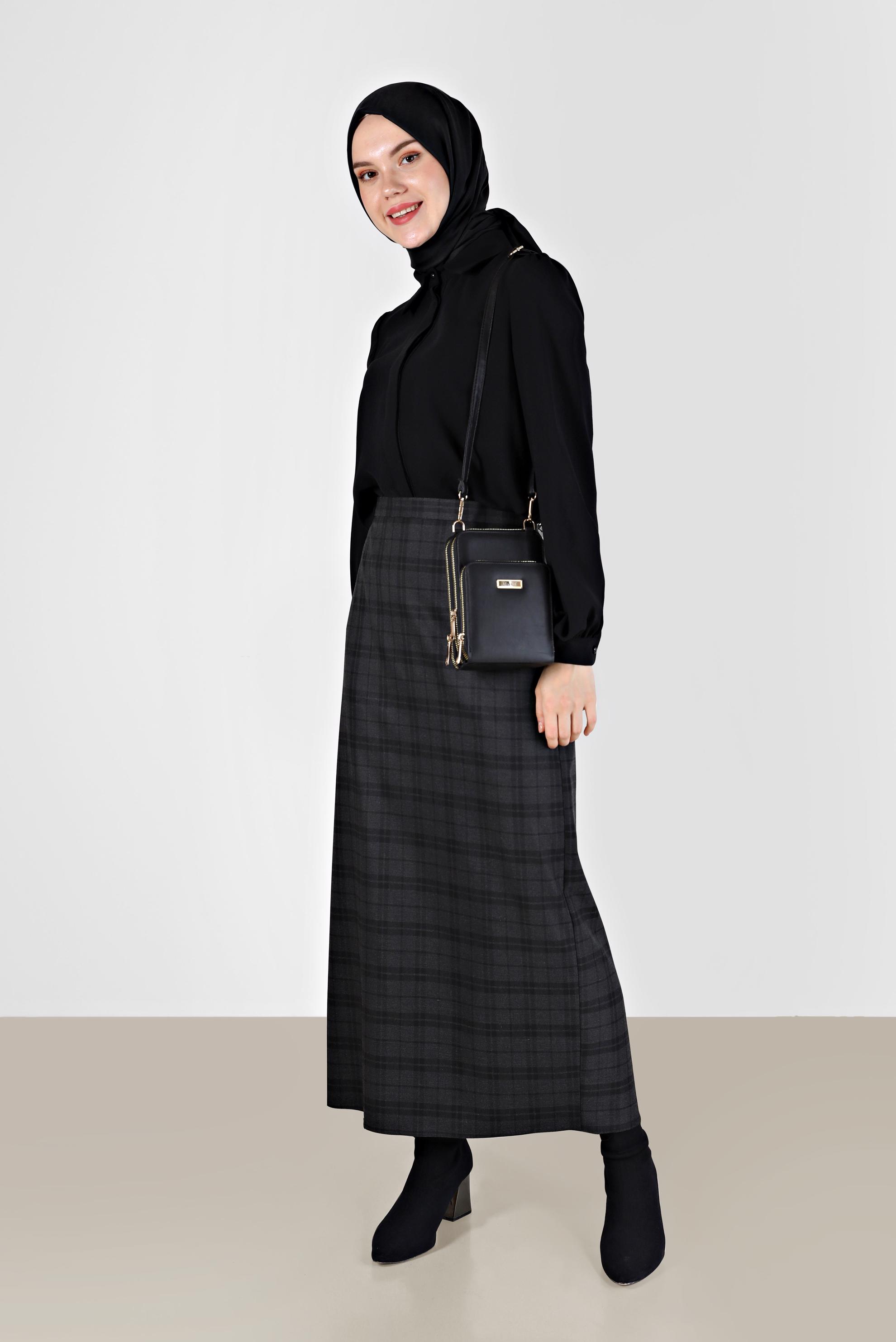 Vêtements hijab NOIR BLOUSE EN CRÊPE BOUTONS INVISIBLES 42339