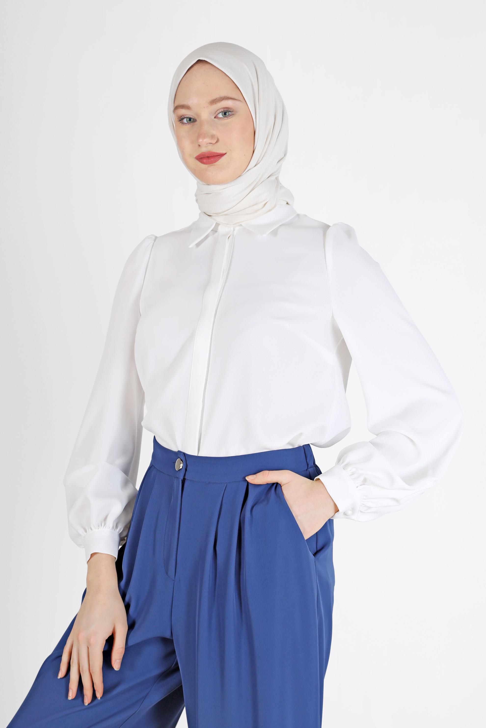 Tesettür giyim BEYAZ GİZLİ DÜĞMELİ KREP BLUZ 42339 