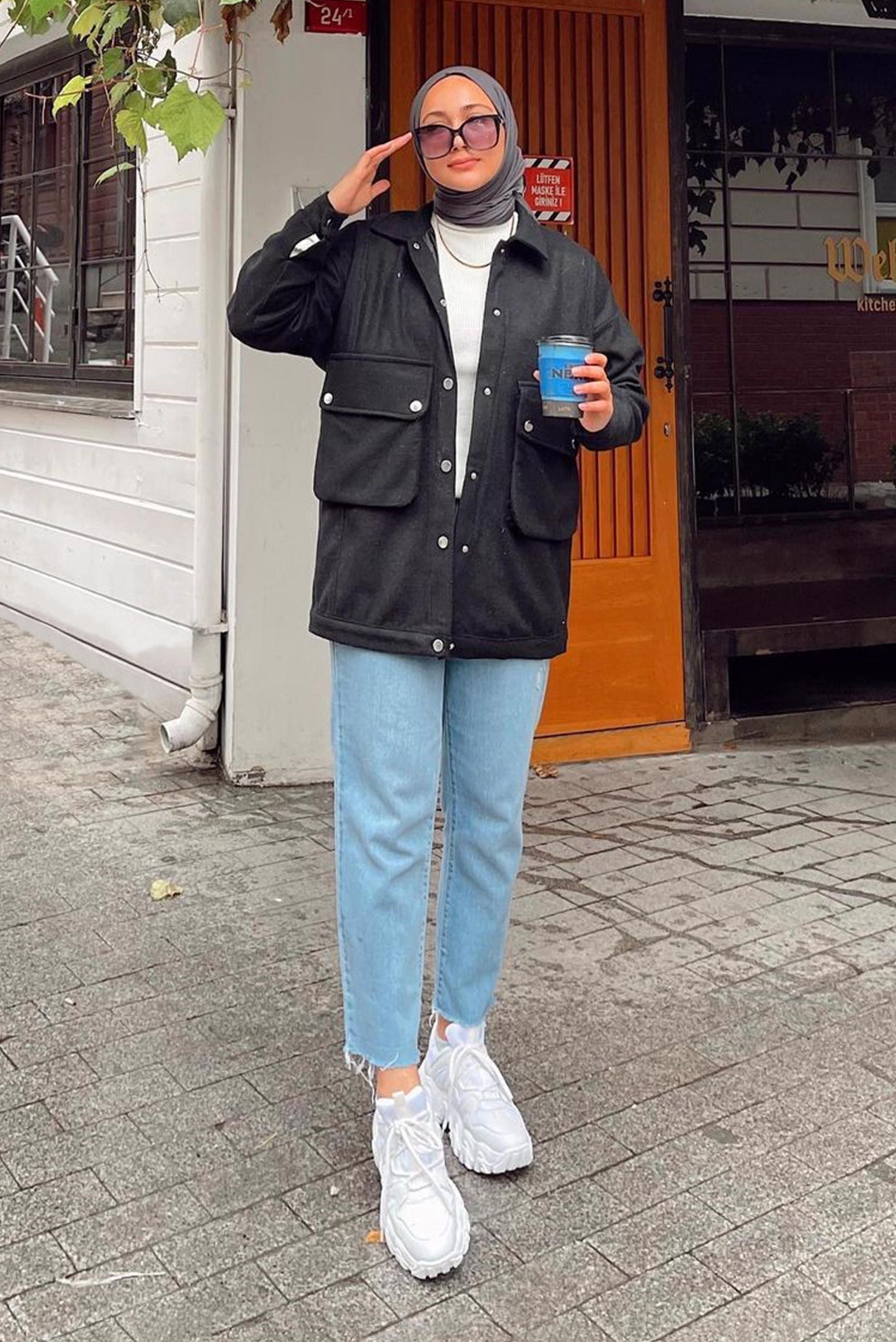 Vêtements hijab NOIR VESTE AVEC POCHES À PRESSION 42473 