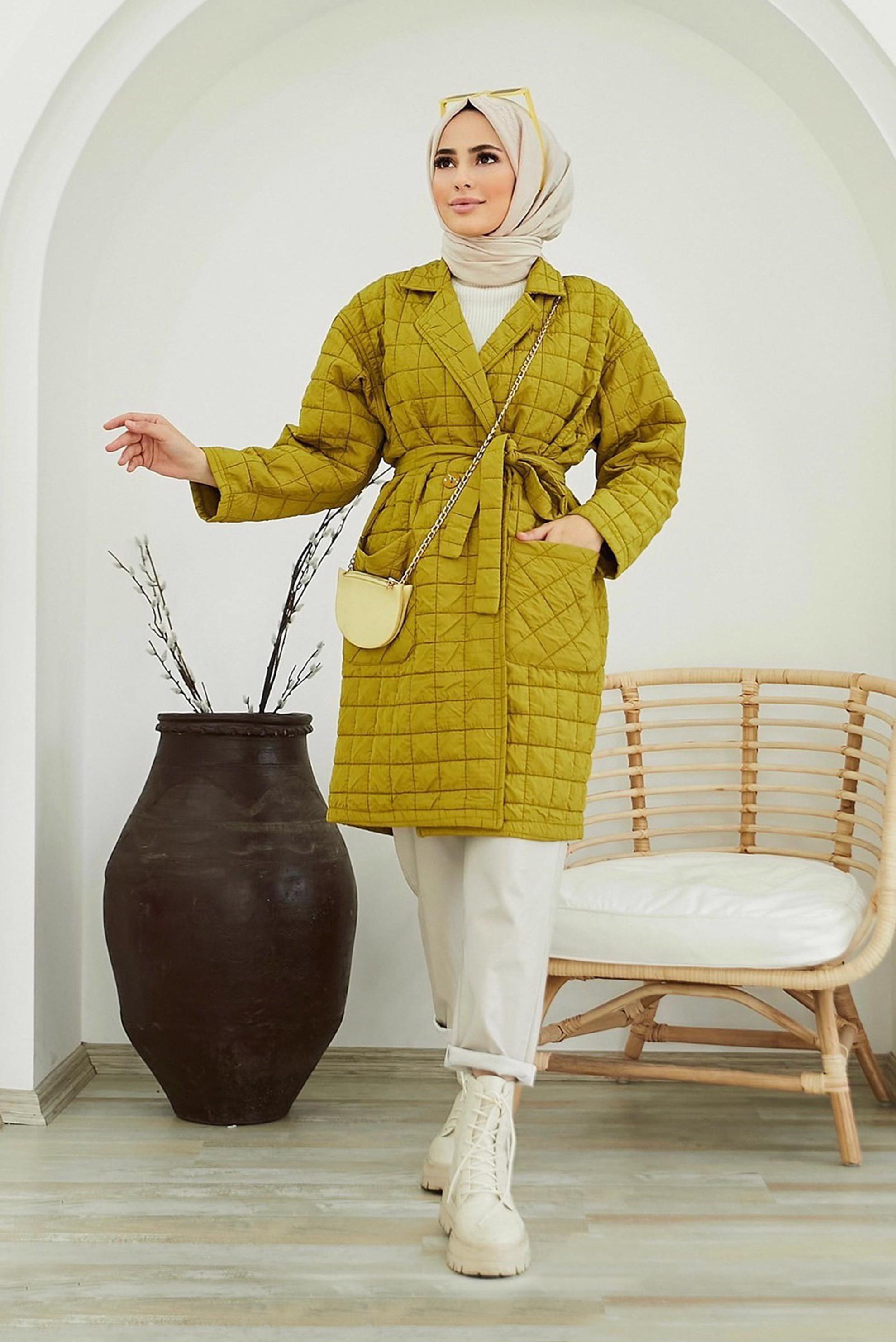 Tesettür giyim YEŞİL CEP DETAYLI BELİ KUŞAKLI KAPİTONE CEKET 42474 