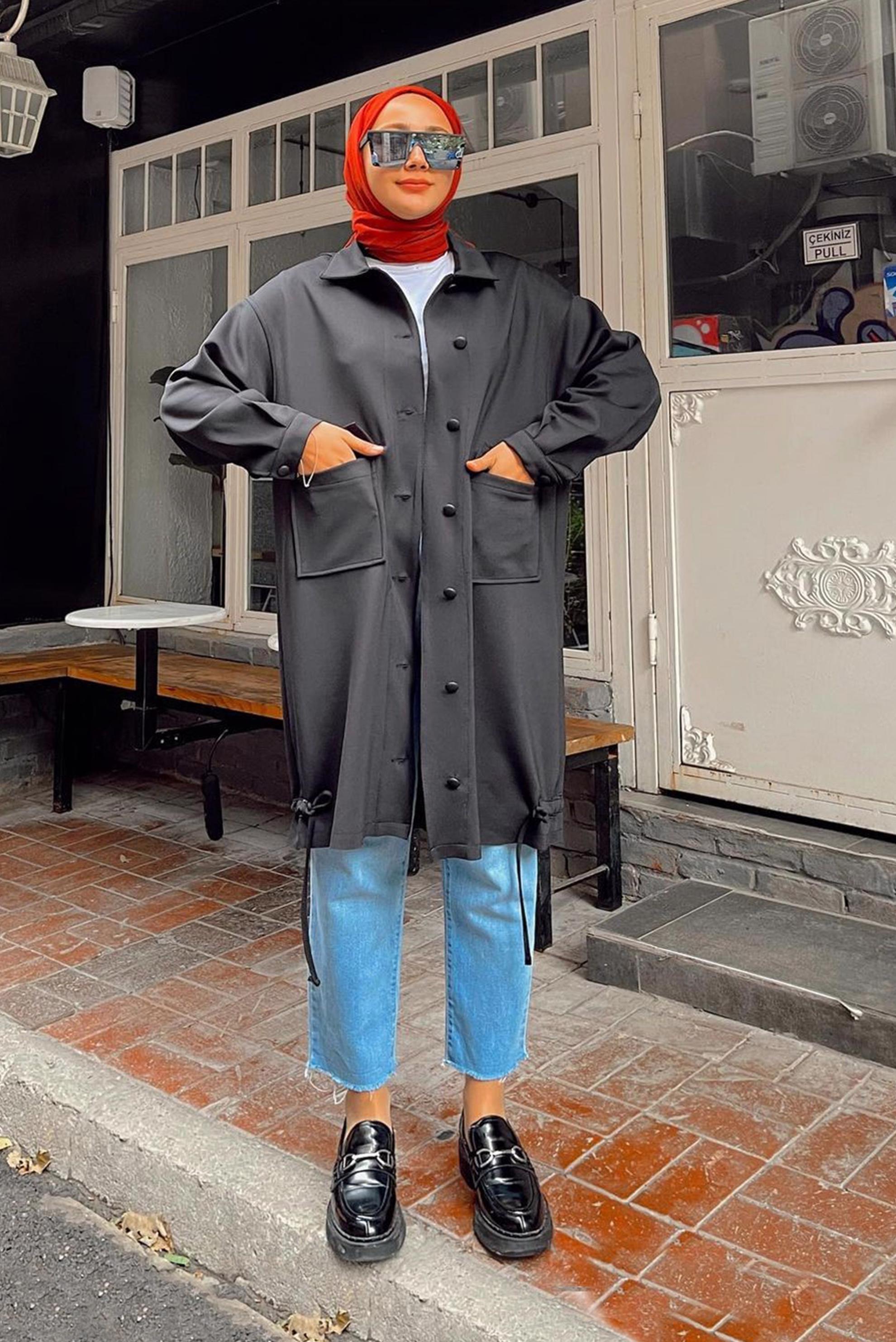 Tesettür giyim SİYAH CEP DETAYLI ETEK UCU BÜZGÜLÜ CEKET 42475 