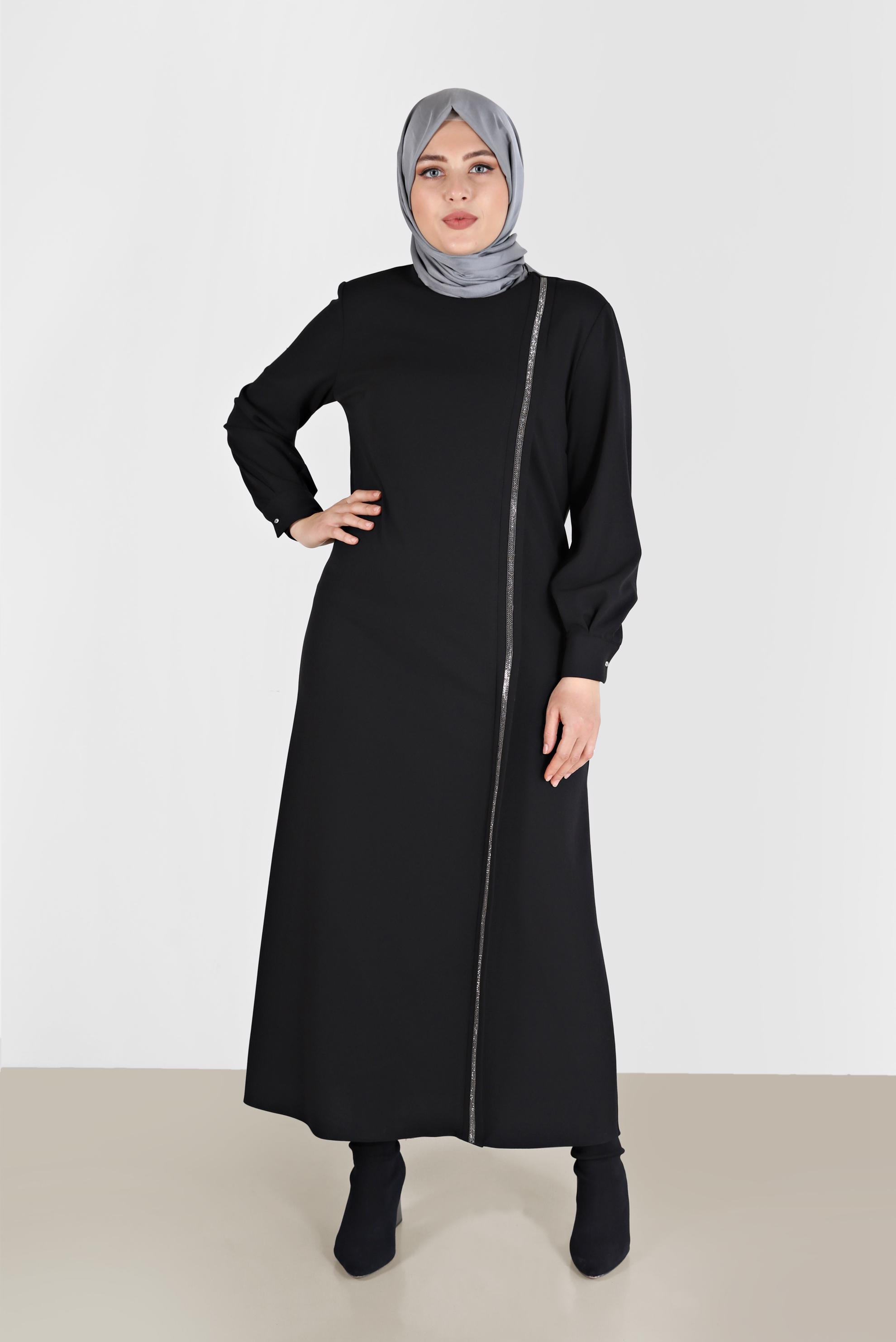 Tesettür giyim SİYAH TAŞLI ŞERİT DETAYLI ELBİSE 20193 
