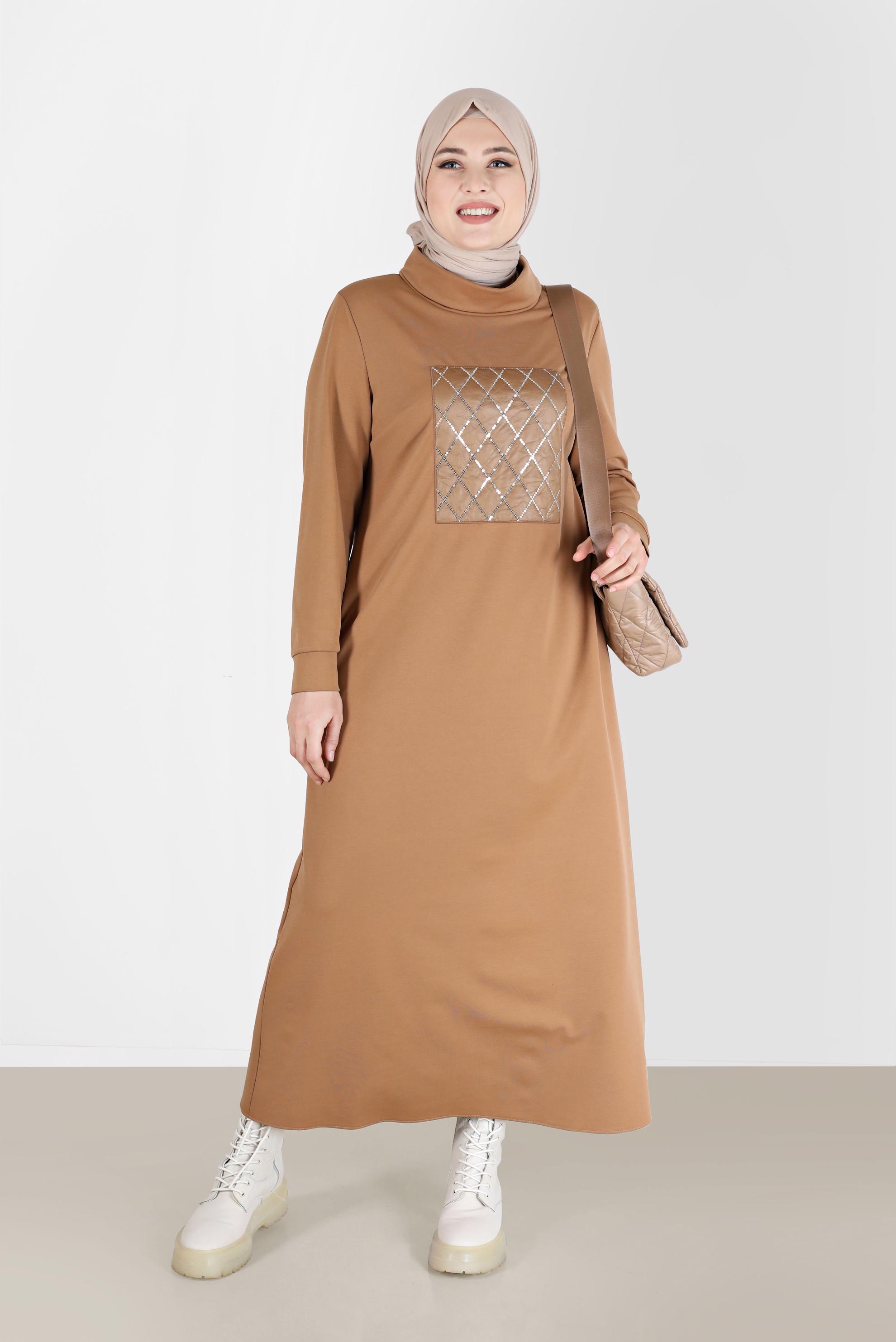Vêtements hijab TABA ROBE BRODÉE EN PAILLETTES À DÉTAILS MATELASSÉS 20198