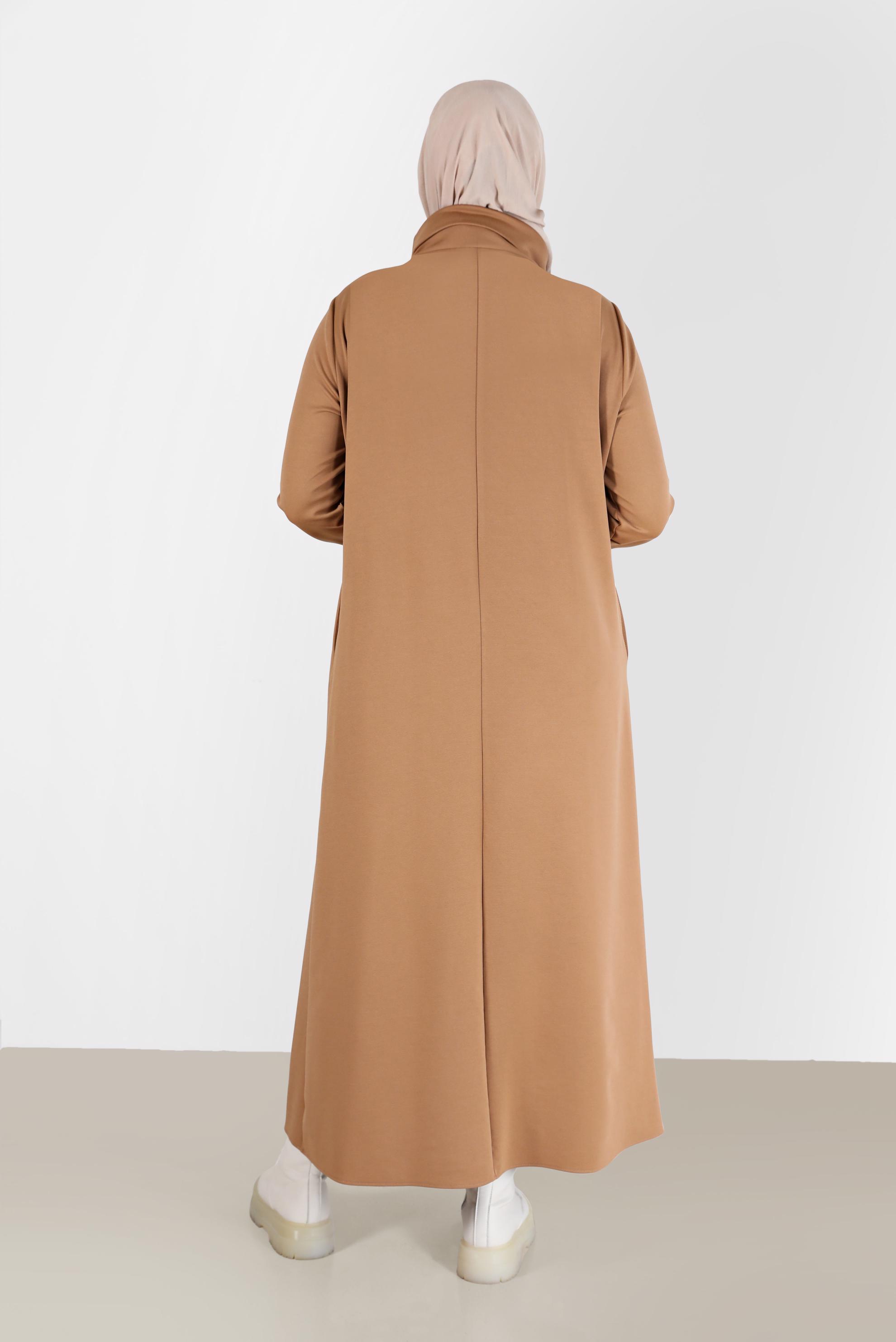 Vêtements hijab TABA ROBE BRODÉE EN PAILLETTES À DÉTAILS MATELASSÉS 20198