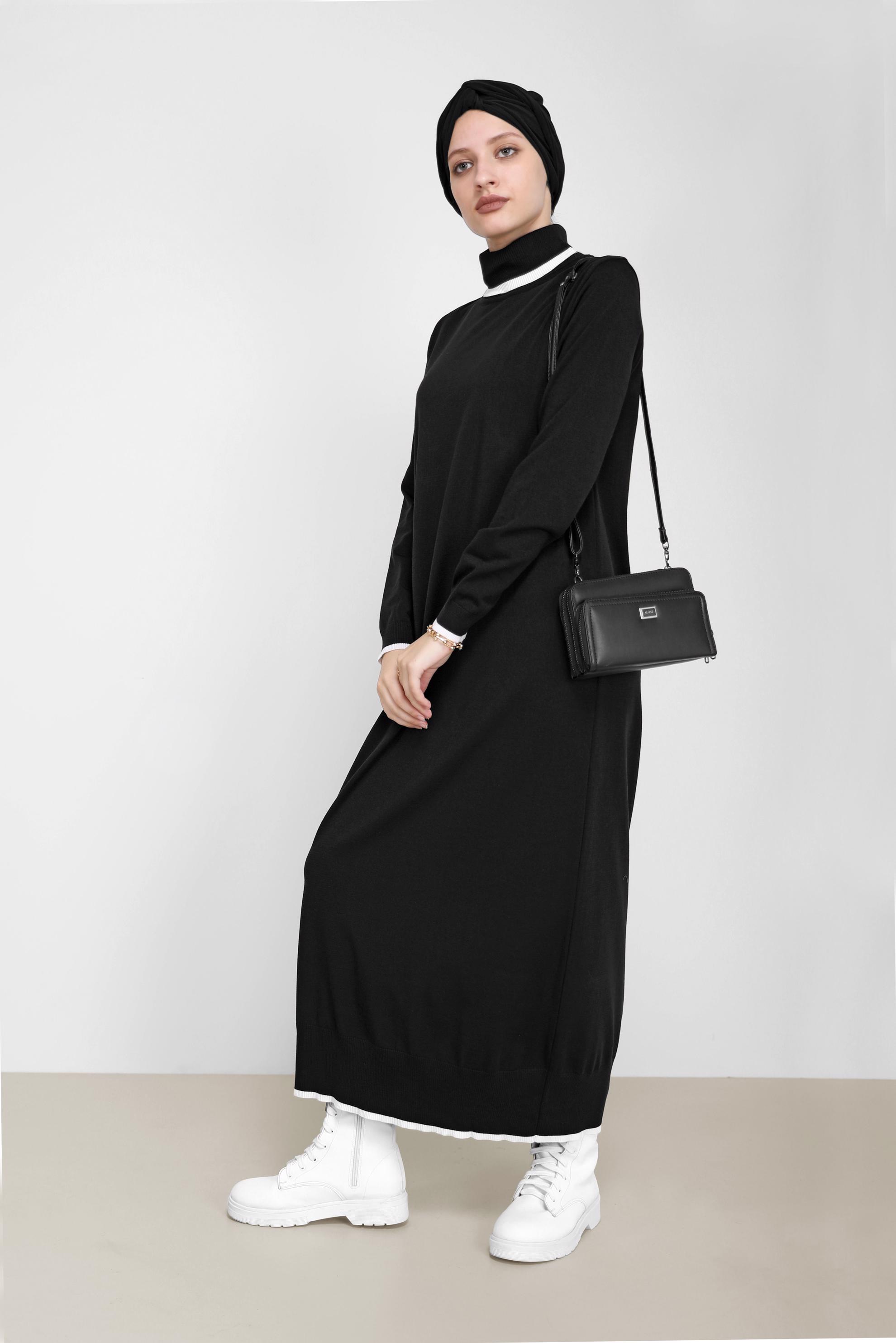 Tesettür giyim SİYAH BOĞAZLI TRİKO ELBİSE 42014