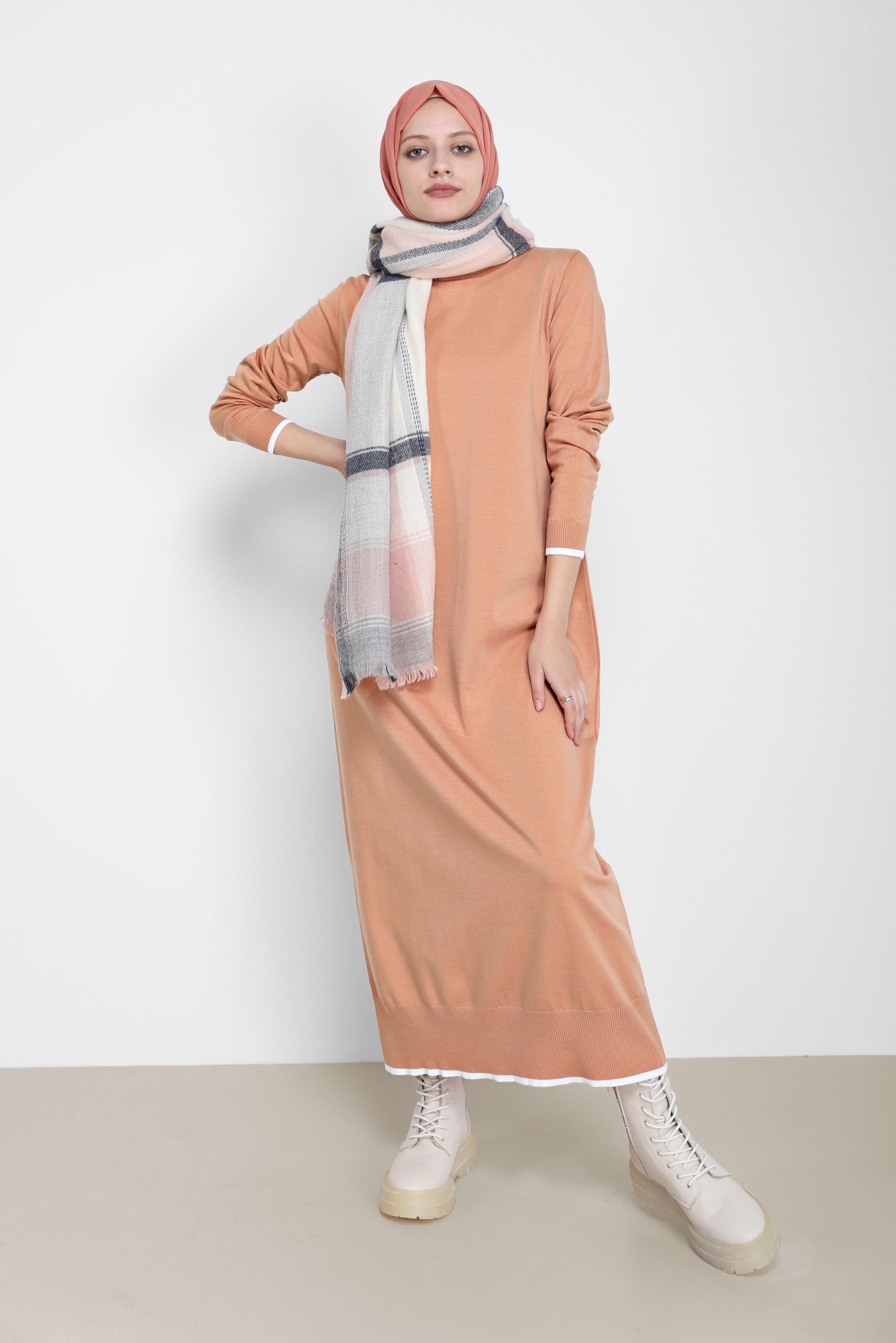 Tesettür giyim PEMBE BOĞAZLI TRİKO ELBİSE 42014