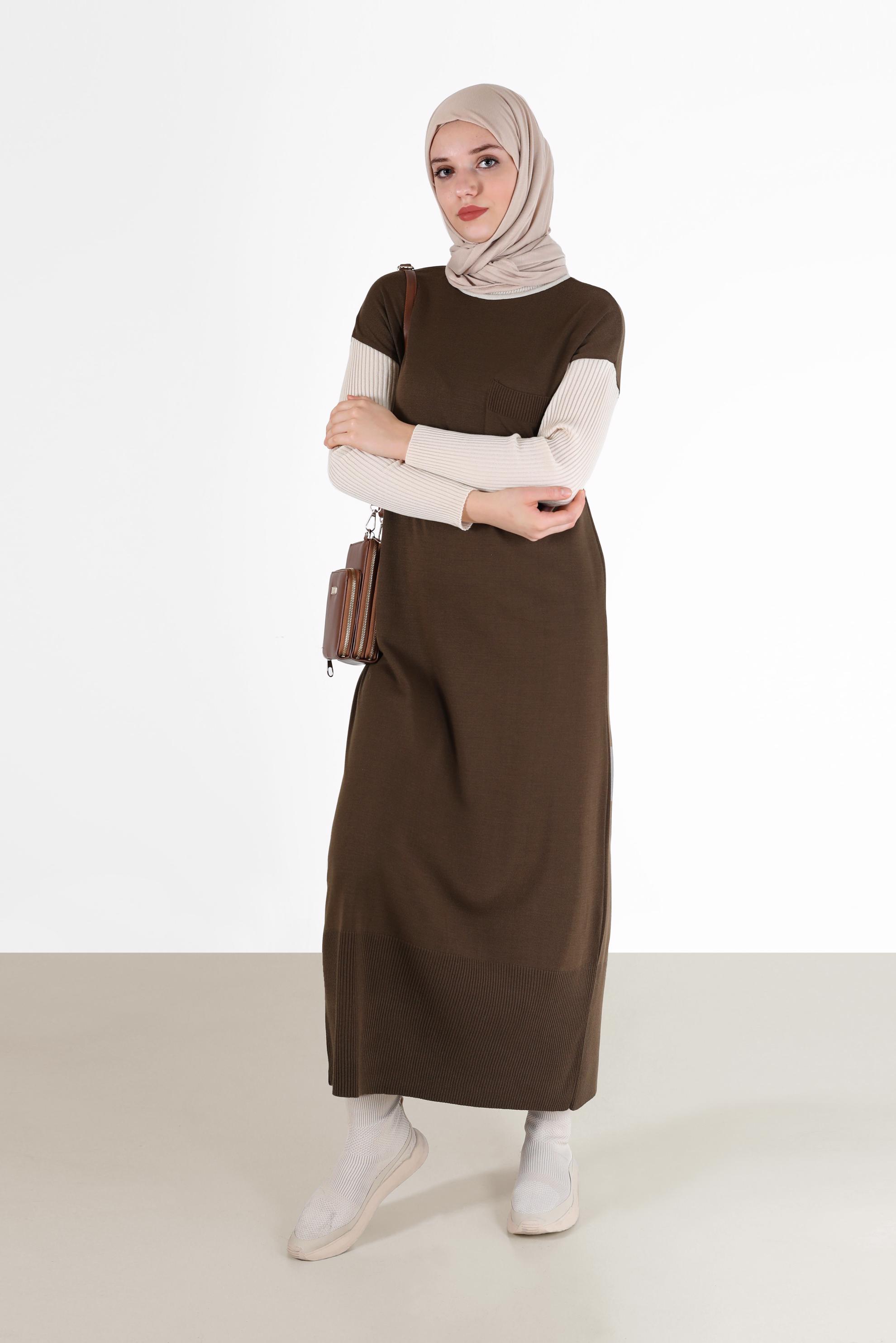 Tesettür giyim KAHVE İKİ RENKLİ TRİKO ELBİSE 42018