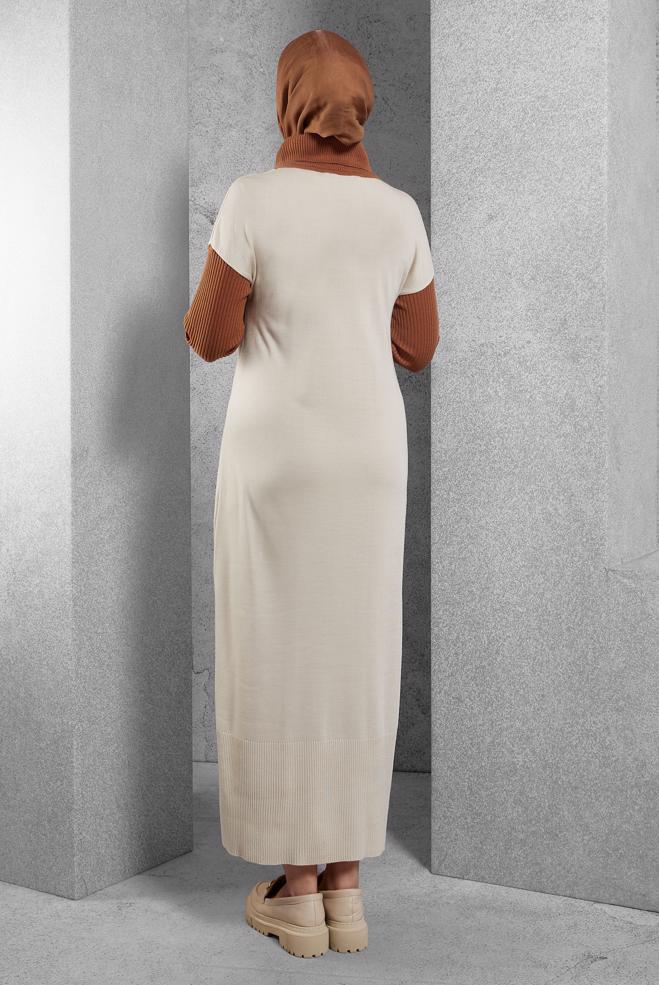 Tesettür giyim BEJ İKİ RENKLİ TRİKO ELBİSE 42018 - ALVİNA