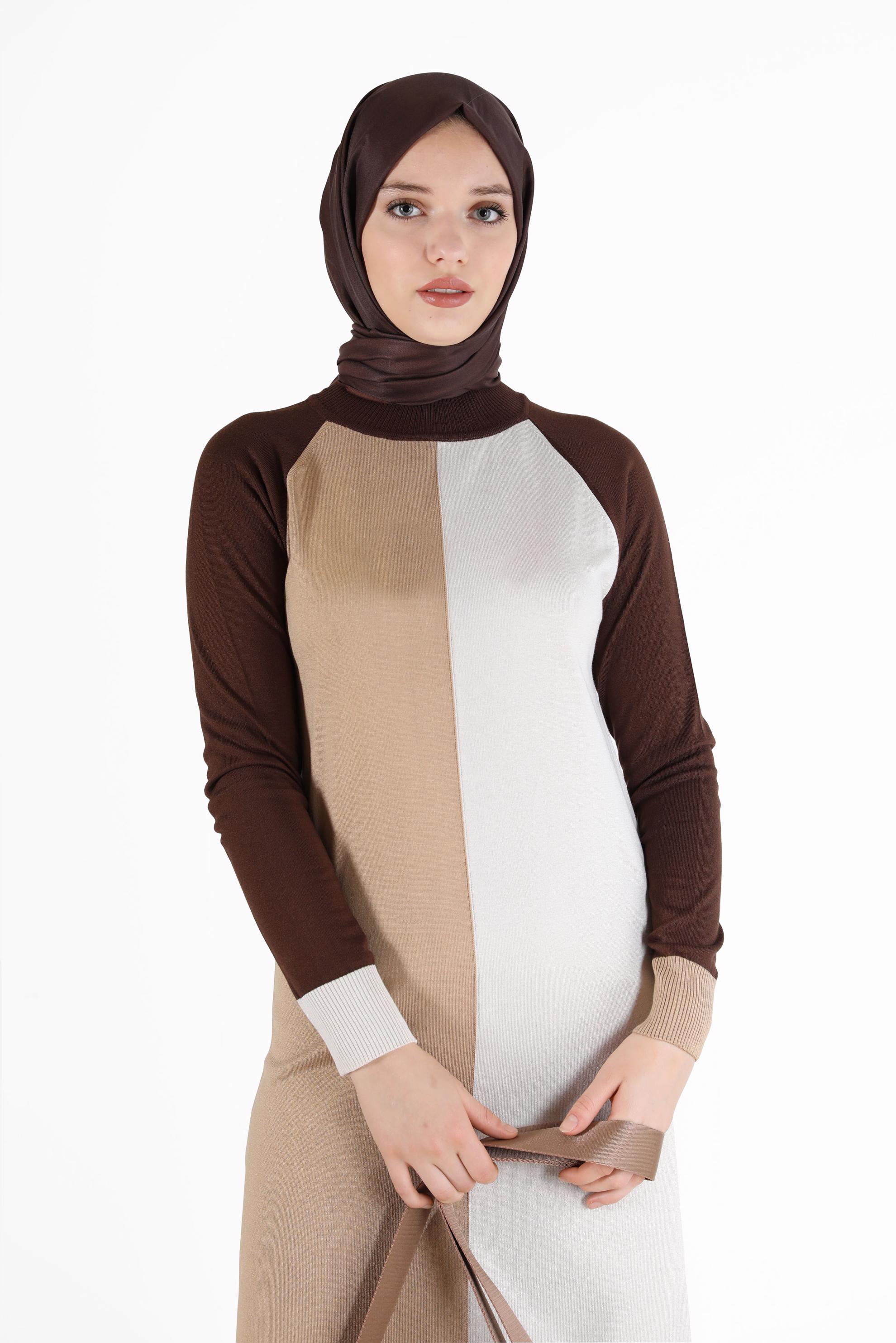 Tesettür giyim KAHVE ÜÇ RENKLİ TRİKO ELBİSE 42084 