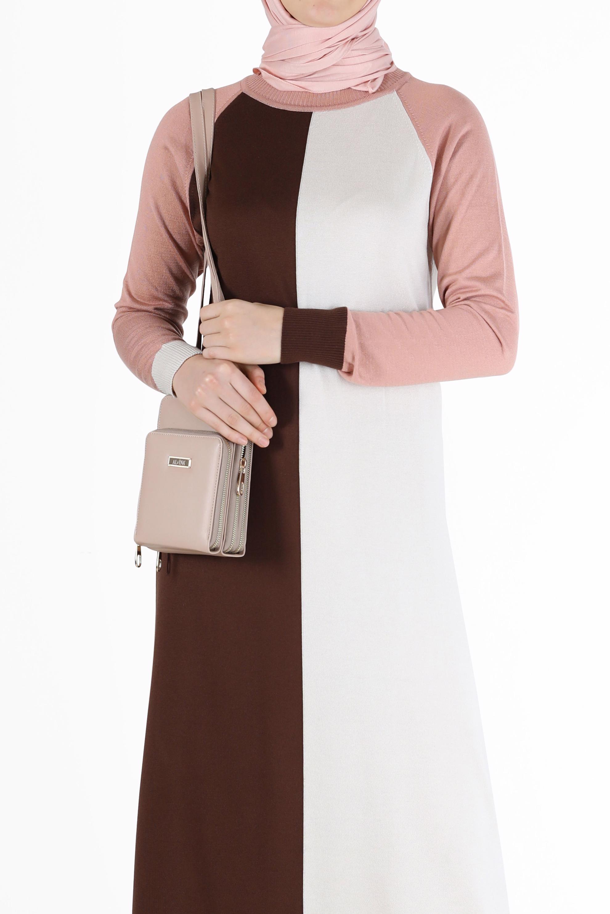 Tesettür giyim KAHVE ÜÇ RENKLİ TRİKO ELBİSE 42084 