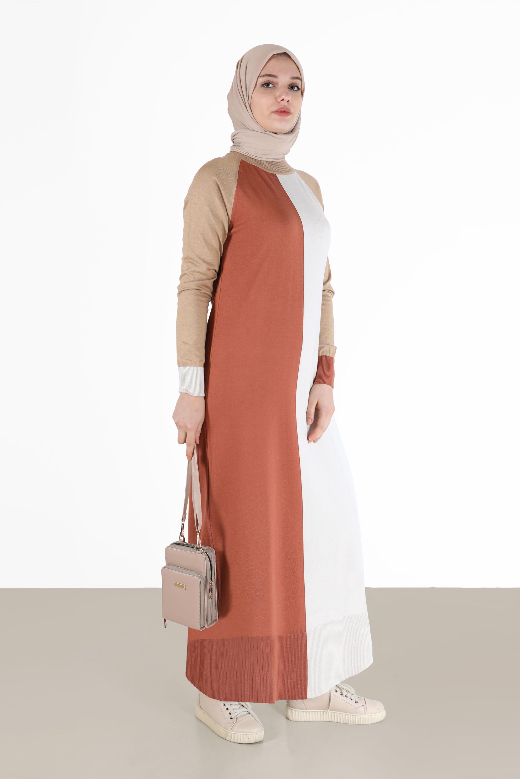 Tesettür giyim TURUNCU ÜÇ RENKLİ TRİKO ELBİSE 42084 