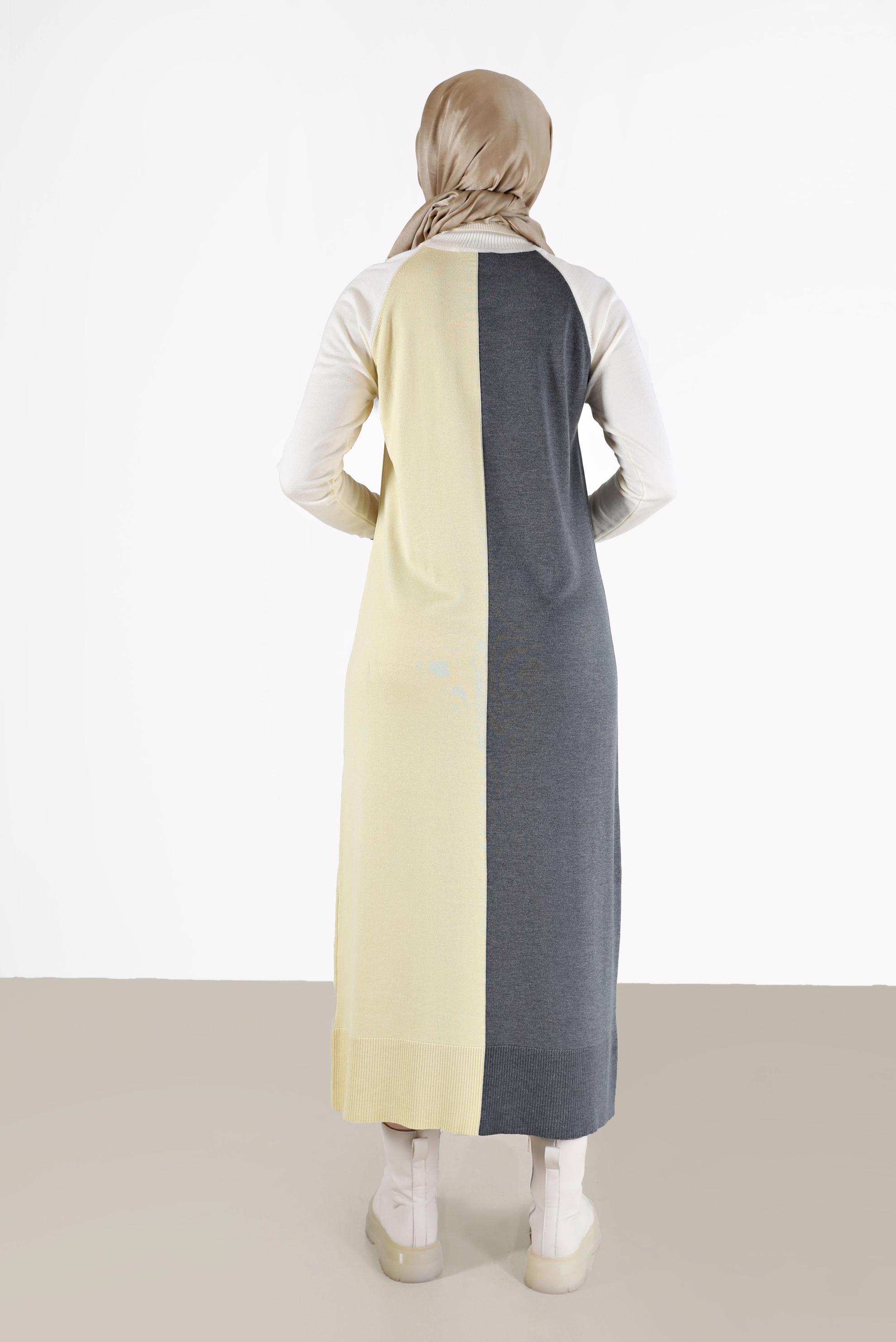 Tesettür giyim GRİ ÜÇ RENKLİ TRİKO ELBİSE 42084 