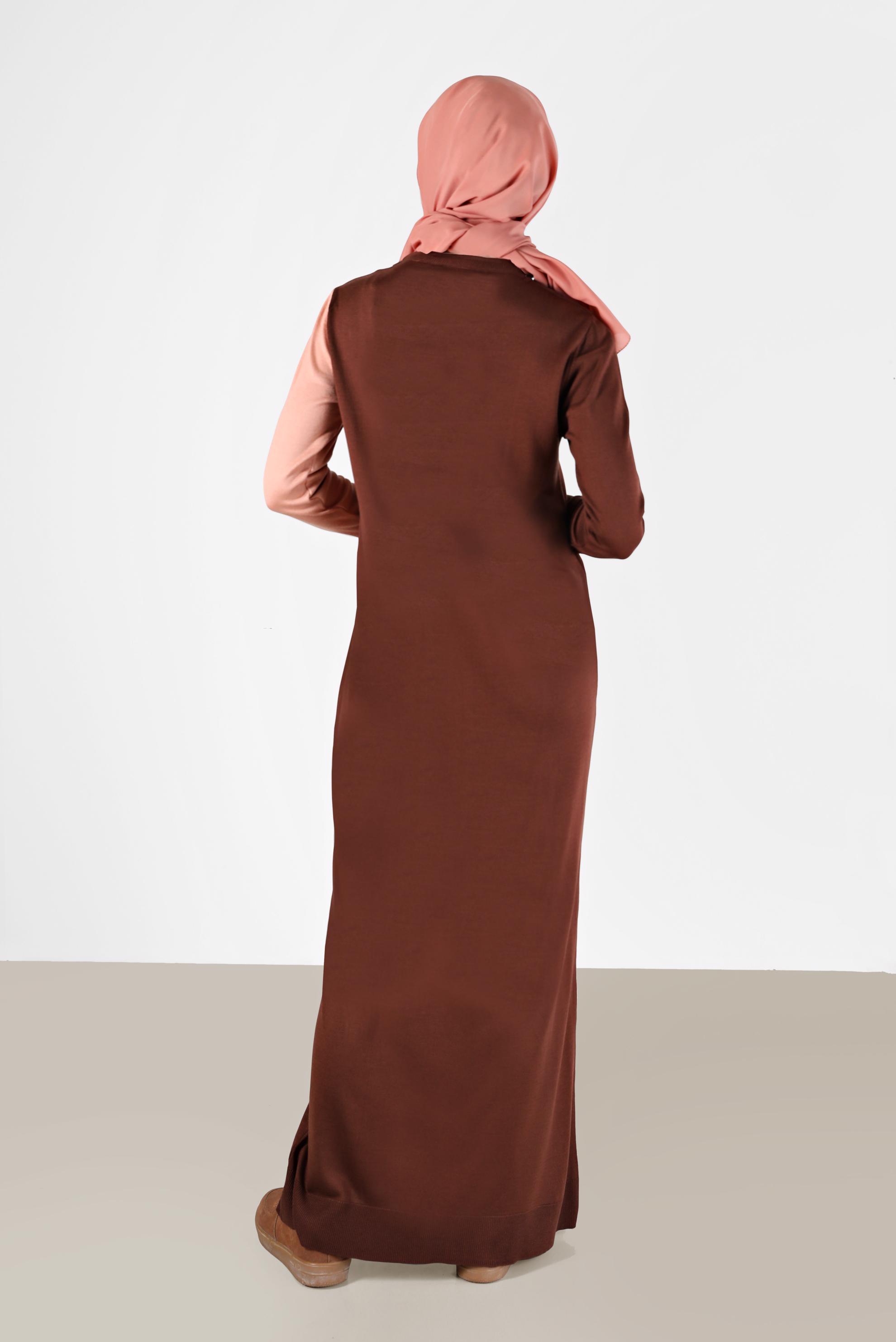 Tesettür giyim KAHVE CEP DETAYLI İKİ RENK TRİKO ELBİSE 42115 