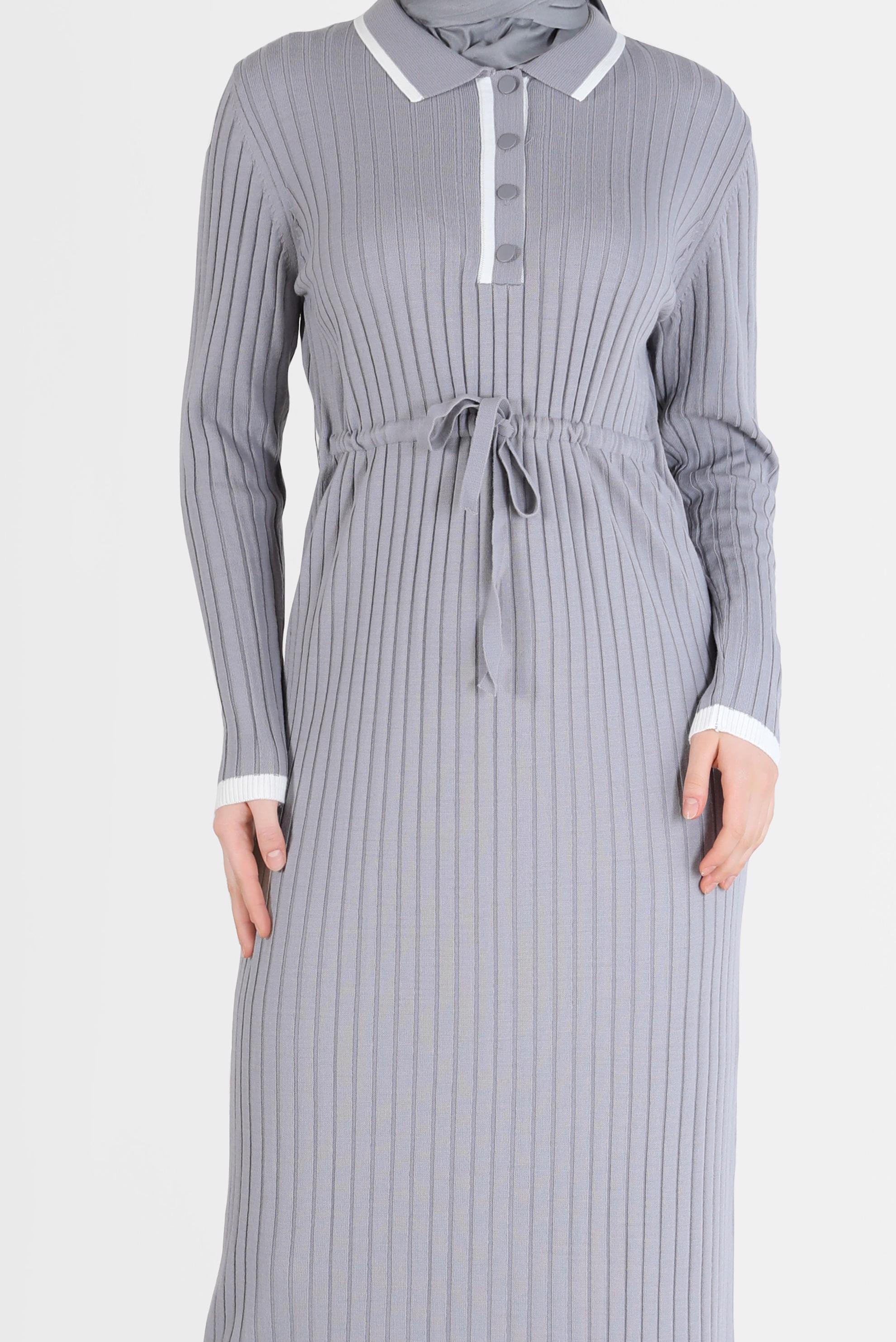 Tesettür giyim GRİ POLO YAKA FİTİLLİ TRİKO ELBİSE 42122 