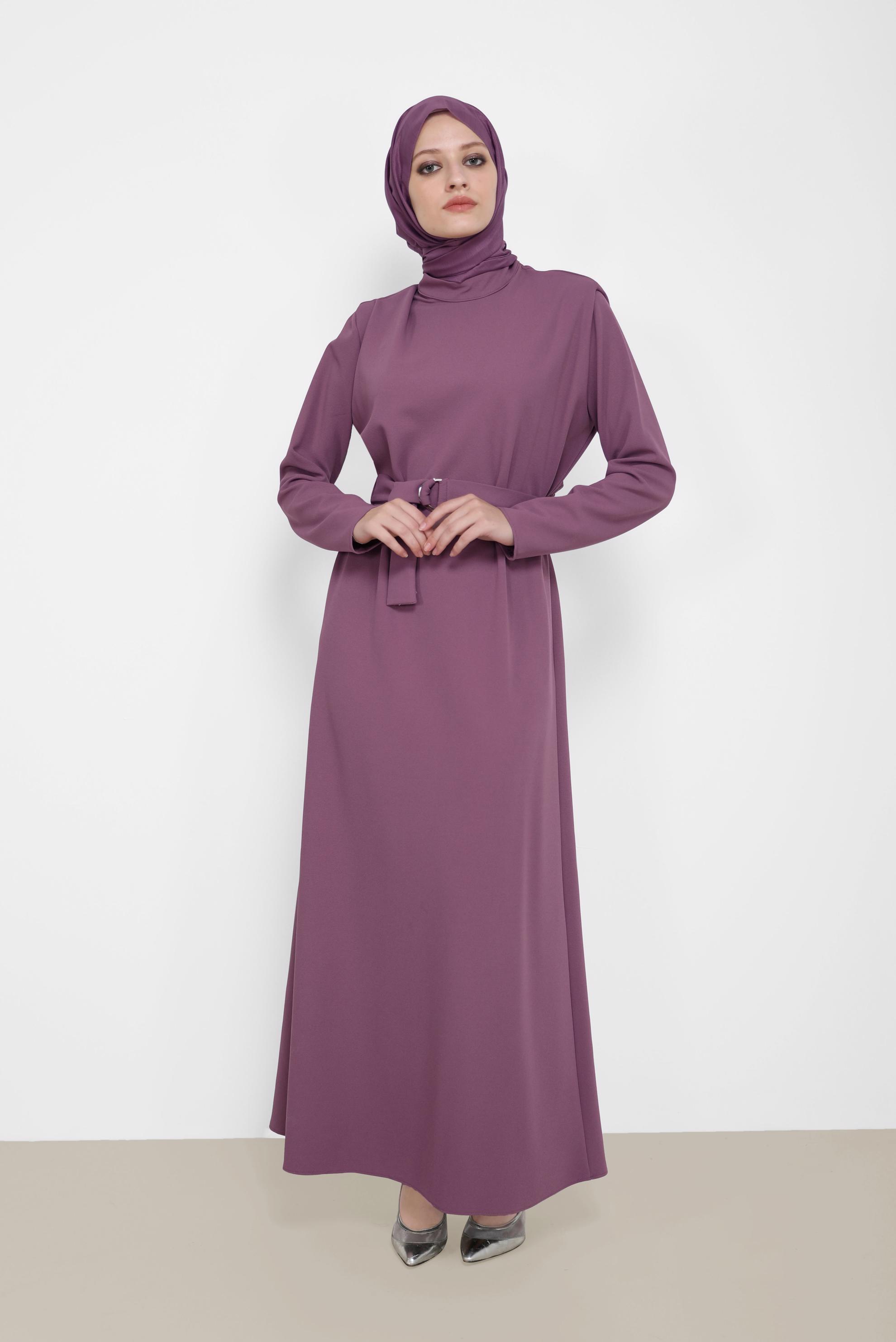 Tesettür giyim MOR KUŞAKLI HAKİM YAKA ELBİSE 42171 