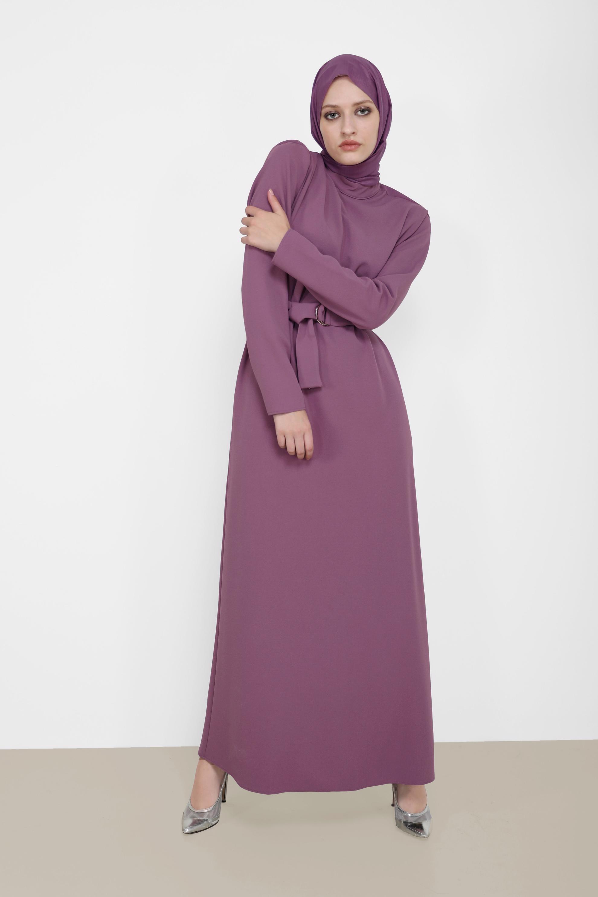 Tesettür giyim MOR KUŞAKLI HAKİM YAKA ELBİSE 42171 