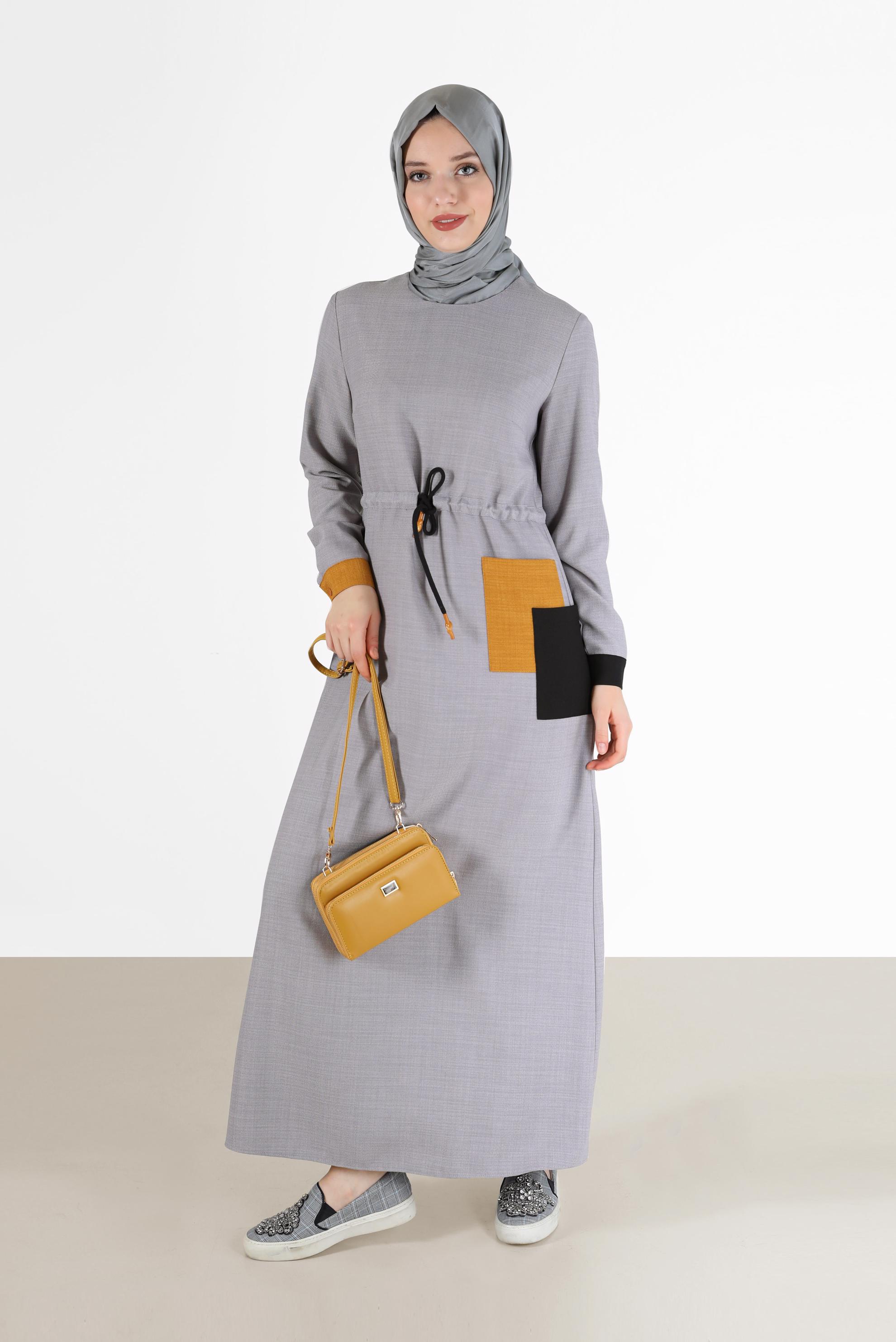 Tesettür giyim GRİ BELİ BÜZGÜLÜ CEP DETAYLI ELBİSE 42191