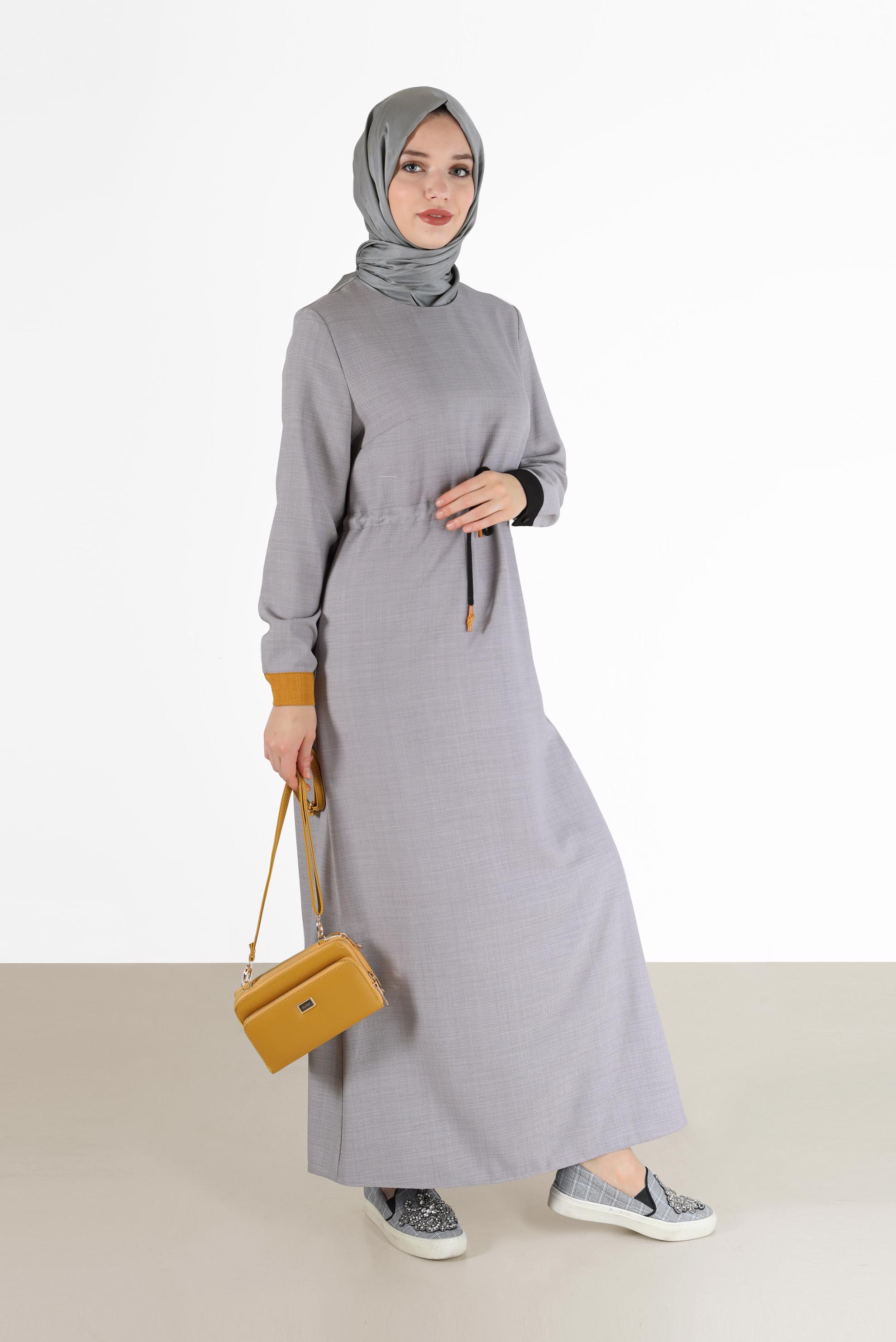 Tesettür giyim GRİ BELİ BÜZGÜLÜ CEP DETAYLI ELBİSE 42191