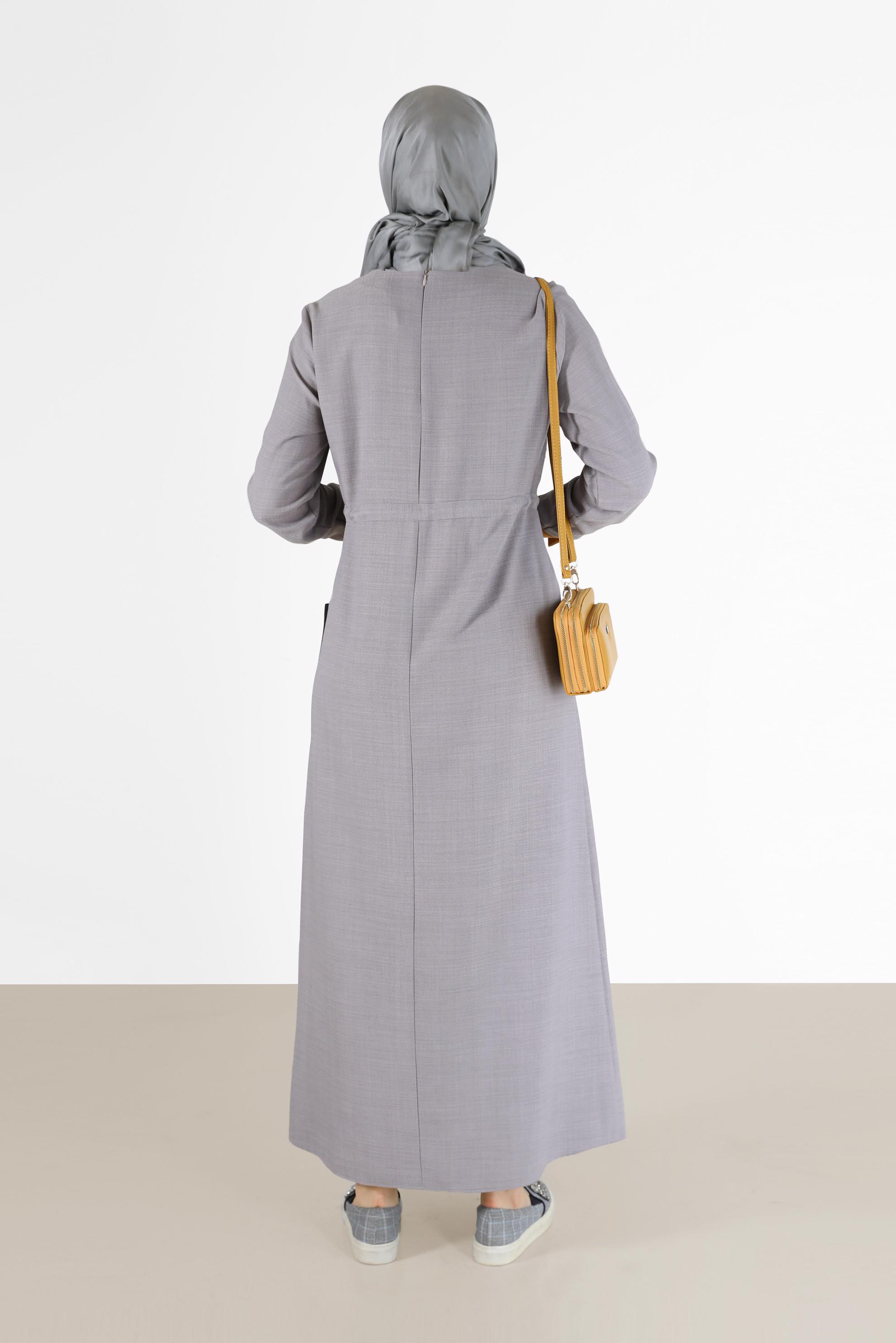 Tesettür giyim GRİ BELİ BÜZGÜLÜ CEP DETAYLI ELBİSE 42191