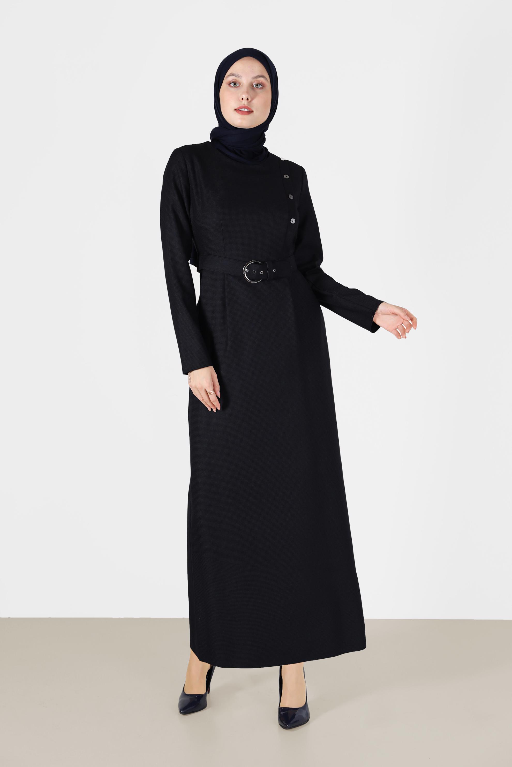 Vêtements hijab BLEU MARINE ROBE CLASSIQUE AVEC CEINTURE ET BOUTONS 42192