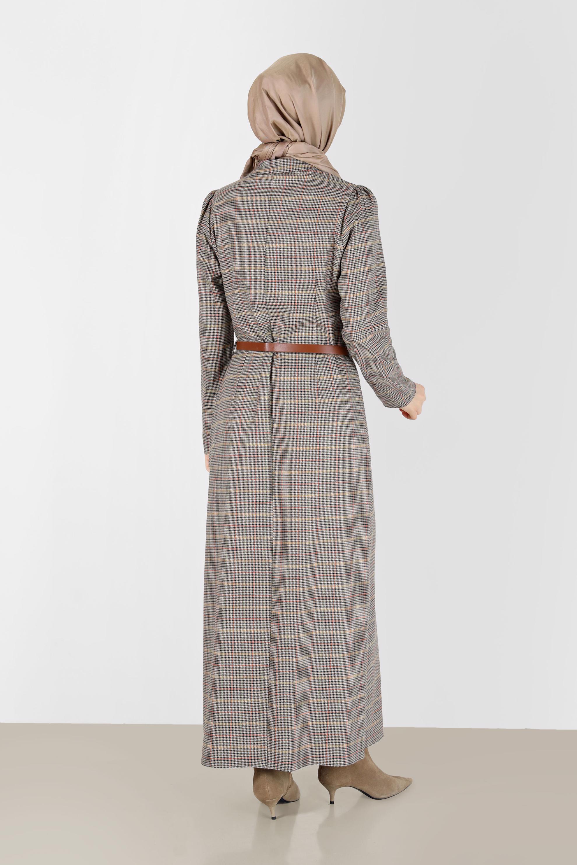 Tesettür giyim KAHVE EKOSE DESENLİ DÜĞME DETAYLI ELBİSE 42238 