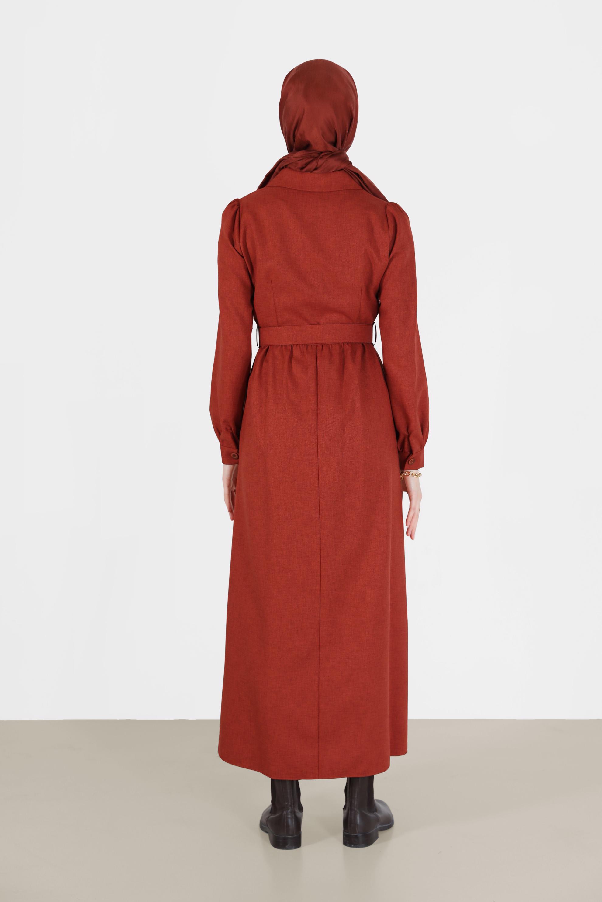 Tesettür giyim TURUNCU DÜĞMELİ KUŞAKLI KLASİK YAKA ELBİSE 42247 