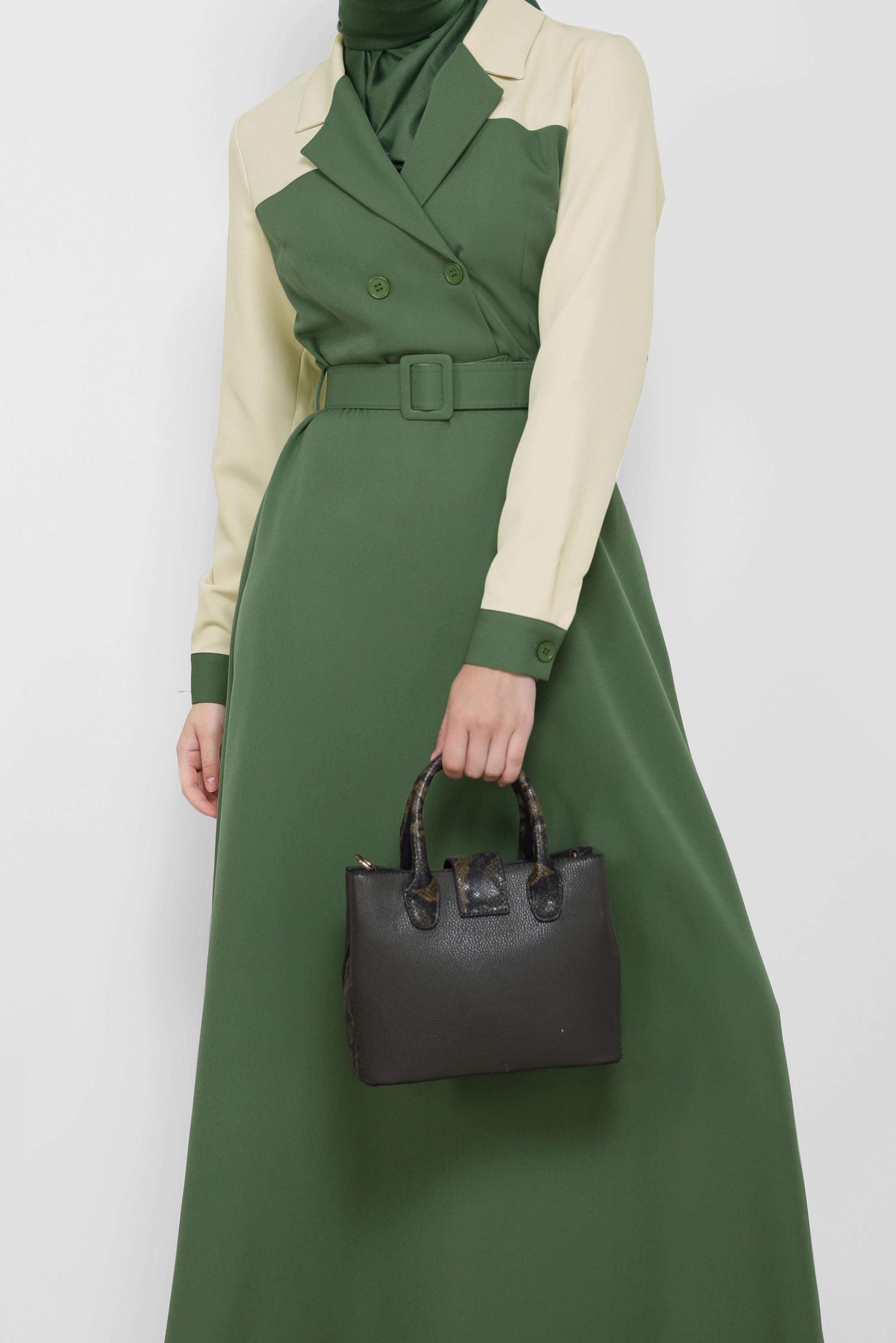 Tesettür giyim YEŞİL KEMERLİ İKİ RENKLİ KLASİK YAKA ELBİSE 42248