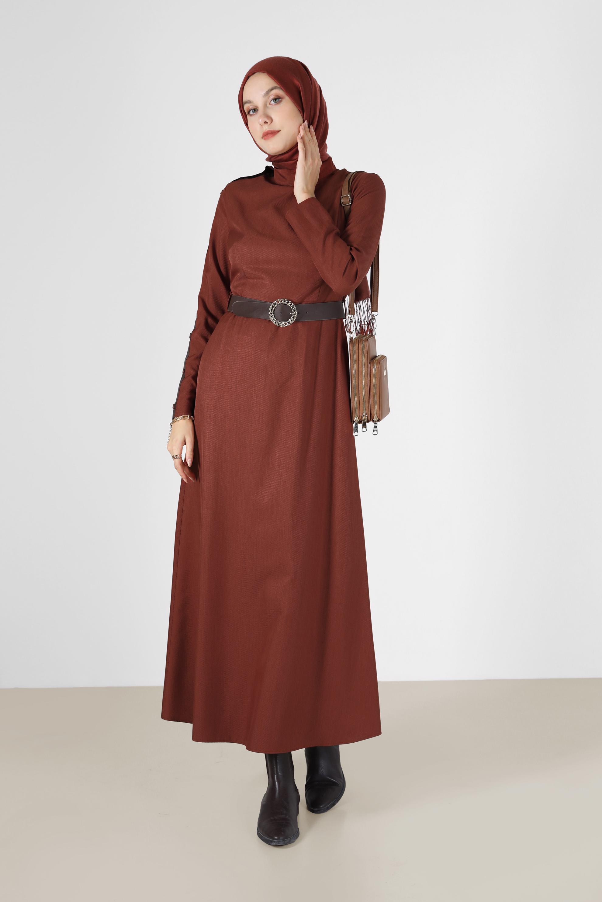 Tesettür giyim TURUNCU KOLLARI DÜĞME VE DERİ DETAYLI ELBİSE 42252 