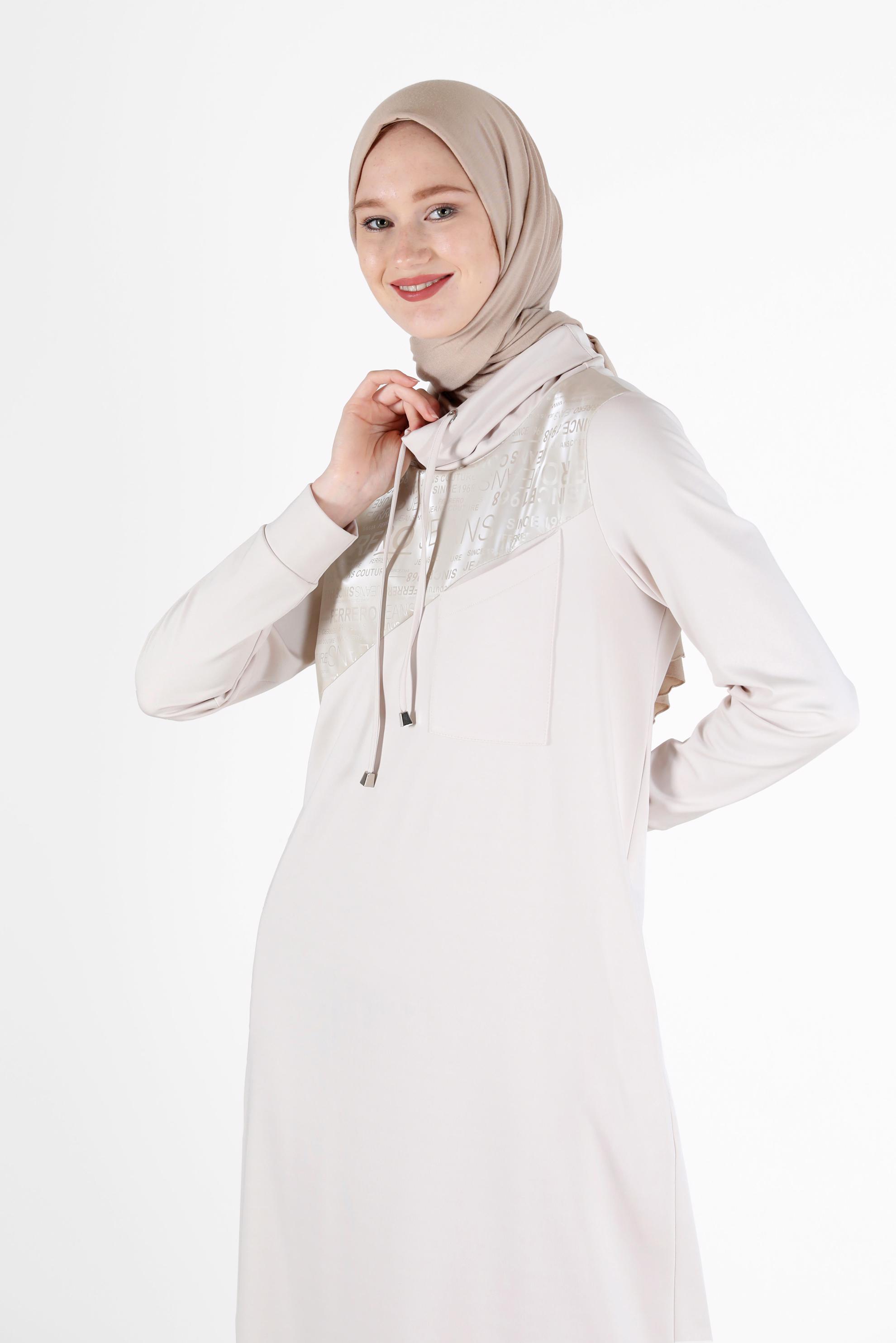 Tesettür giyim BEJ DEGAJE YAKA YAZI BASKILI ELBİSE 42266 