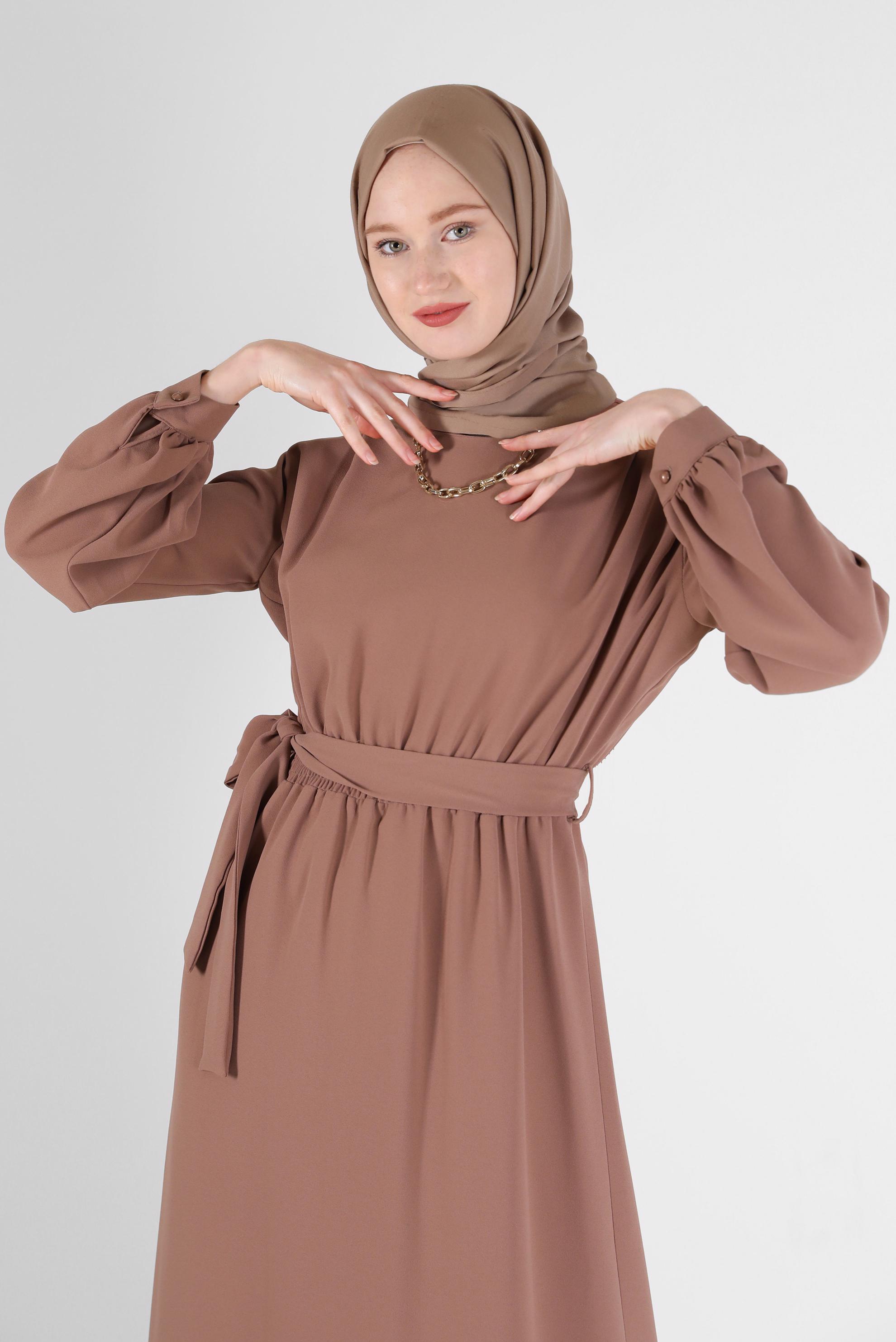 Tesettür giyim KAHVE BELİ KUŞAKLI KREP ELBİSE 42313 