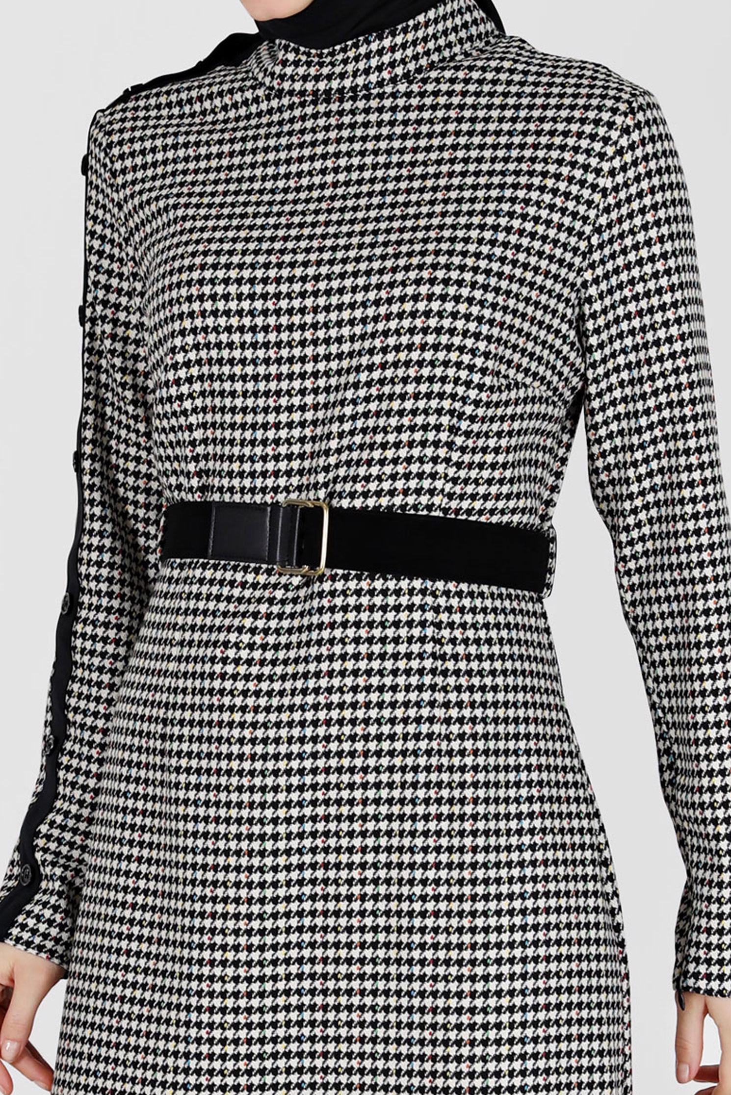 Tesettür giyim SİYAH KOLLARI DÜĞME DETAYLI KAZAYAĞI DESEN ELBİSE 42316	