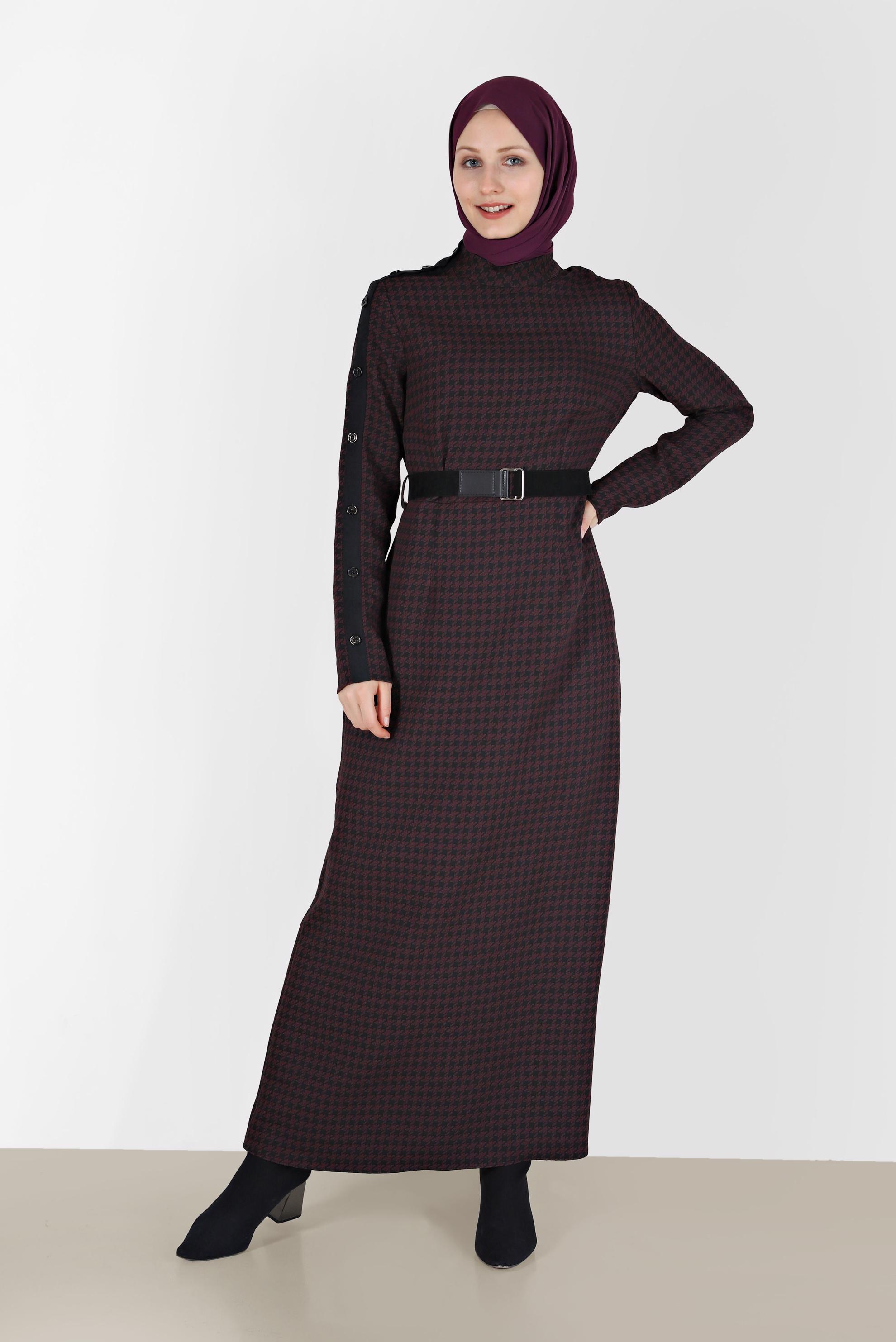 Tesettür giyim MÜRDÜM KOLLARI DÜĞME  DETAYLI KAZAYAĞI DESEN ELBİSE 42316-1 