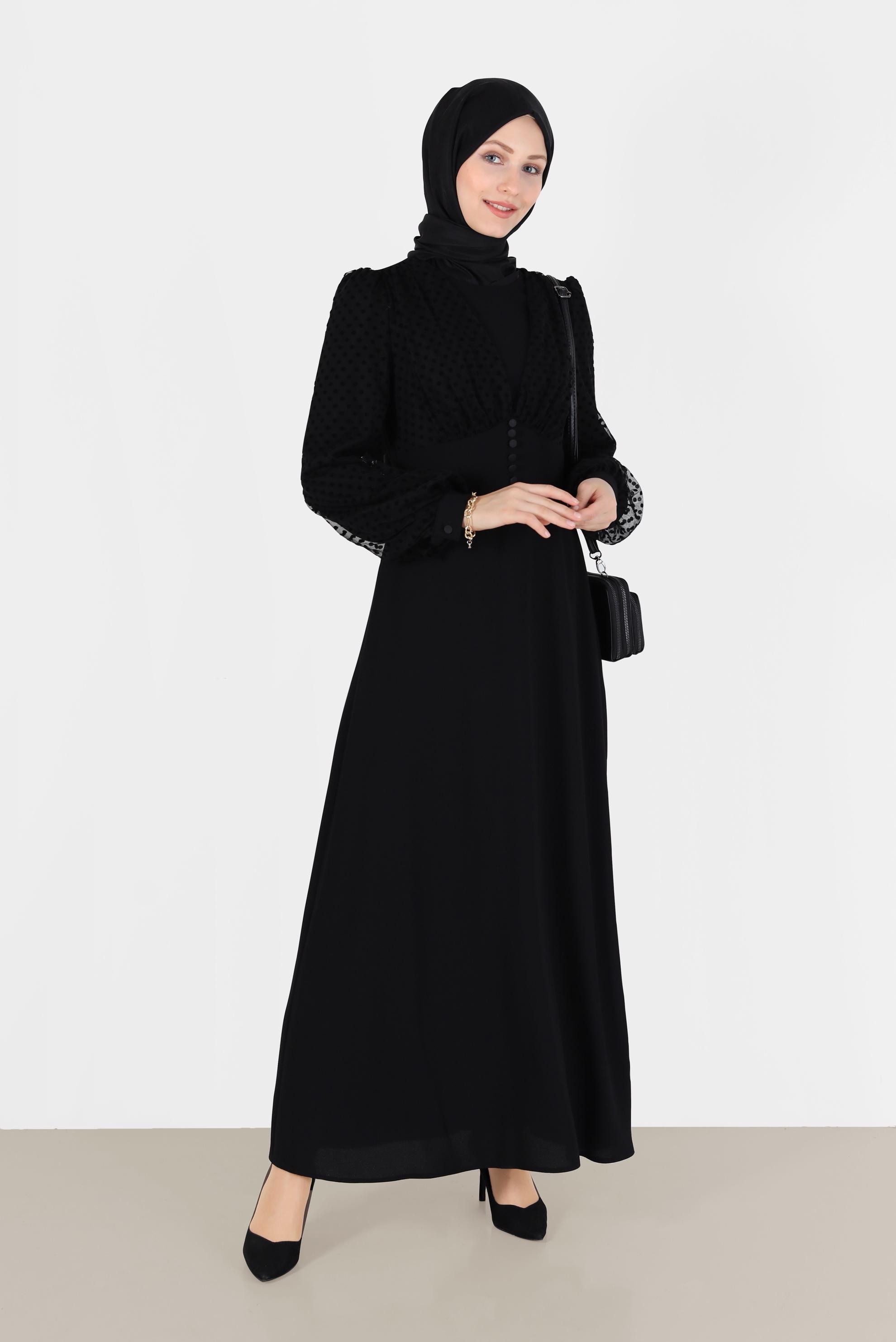 Tesettür giyim SİYAH KOLLARI PUANTİYELİ TÜL DETAYLI DÜĞMELİ ELBİSE 42334 