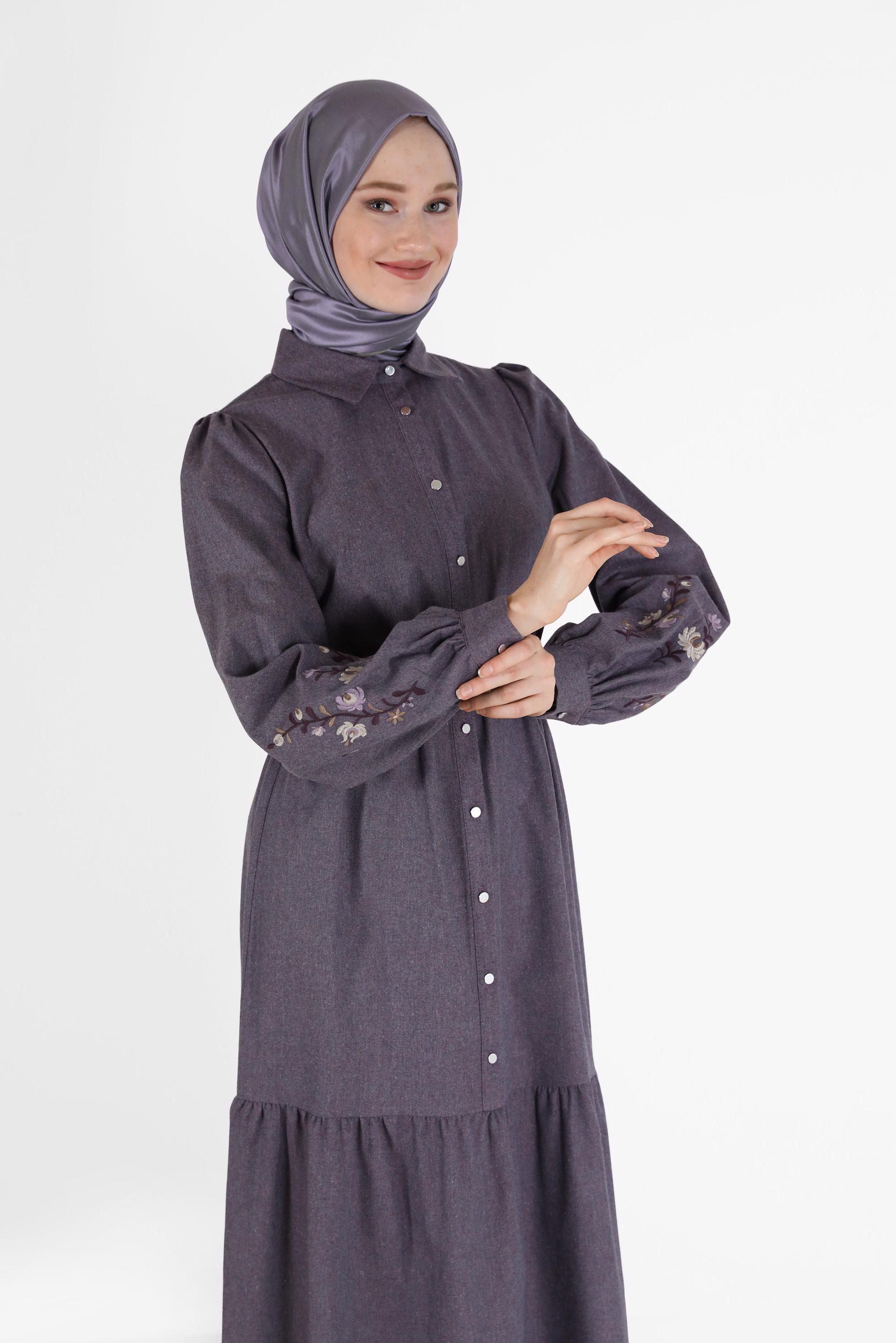 Tesettür giyim LACİVERT KOLLARI İŞLEMELİ KUŞAKLI ELBİSE 42379 