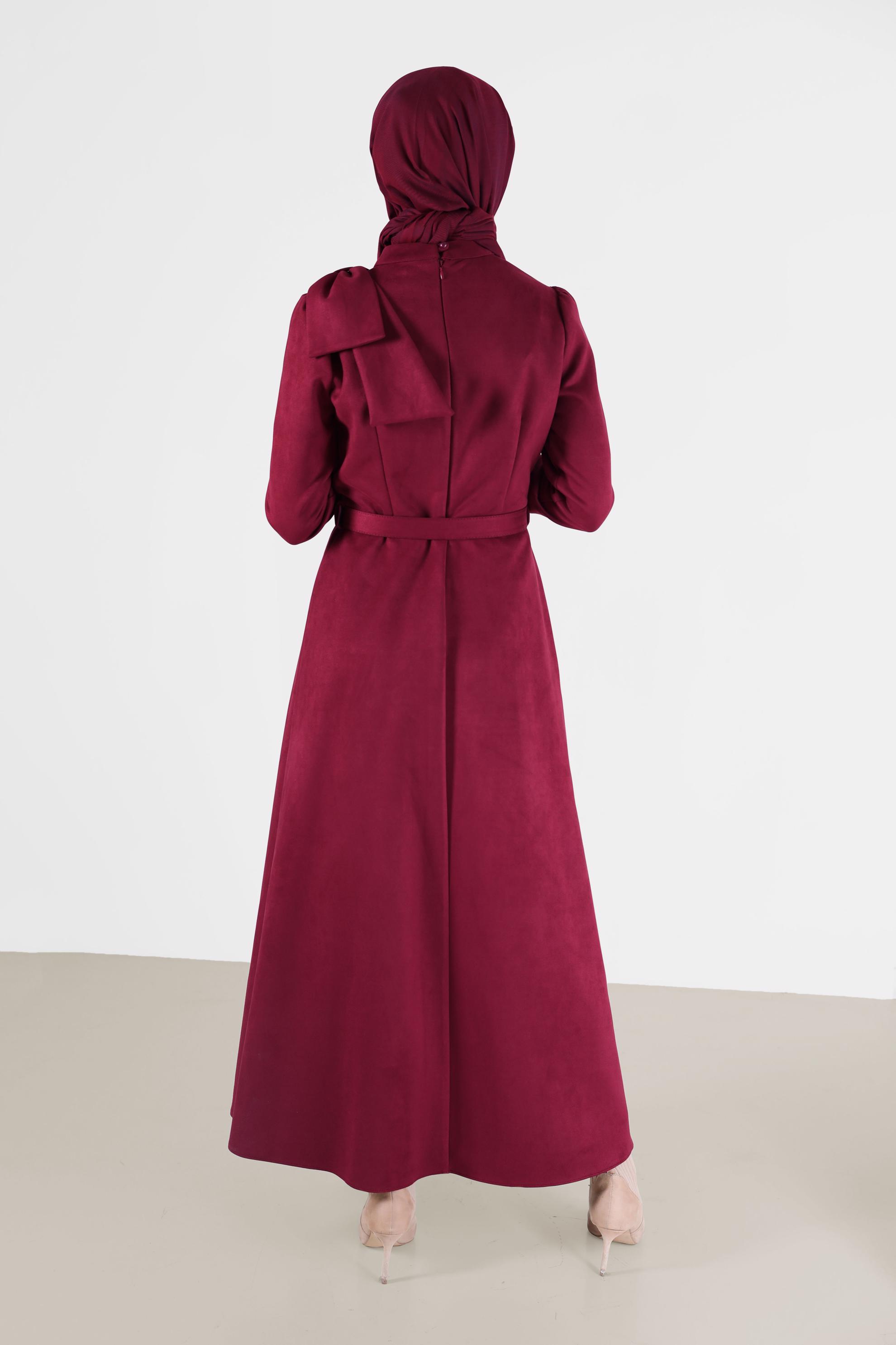 Tesettür giyim BORDO KURDELE DETAYLI KEMERLİ SÜET ELBİSE 42385 