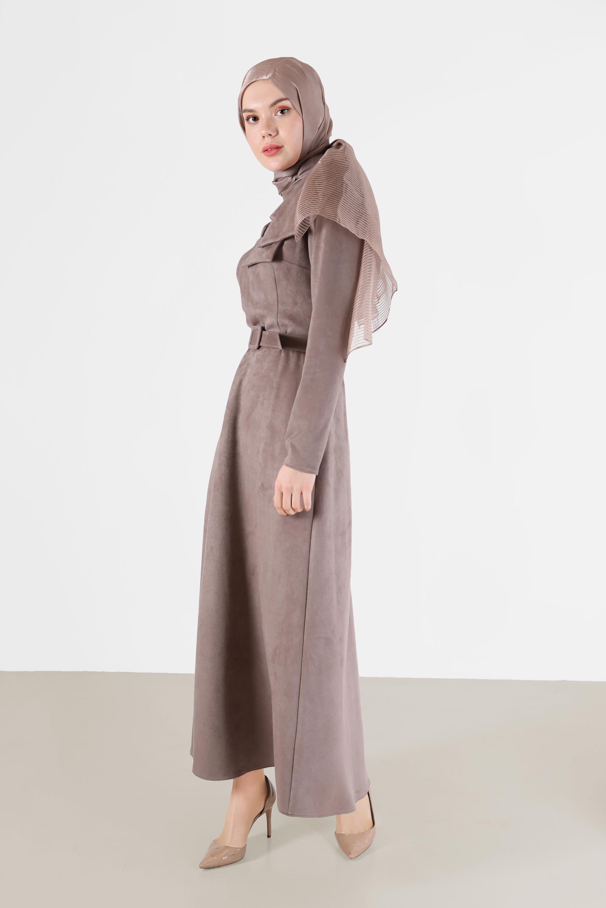 Tesettür giyim VİZON KURDELE DETAYLI KEMERLİ SÜET ELBİSE 42385 