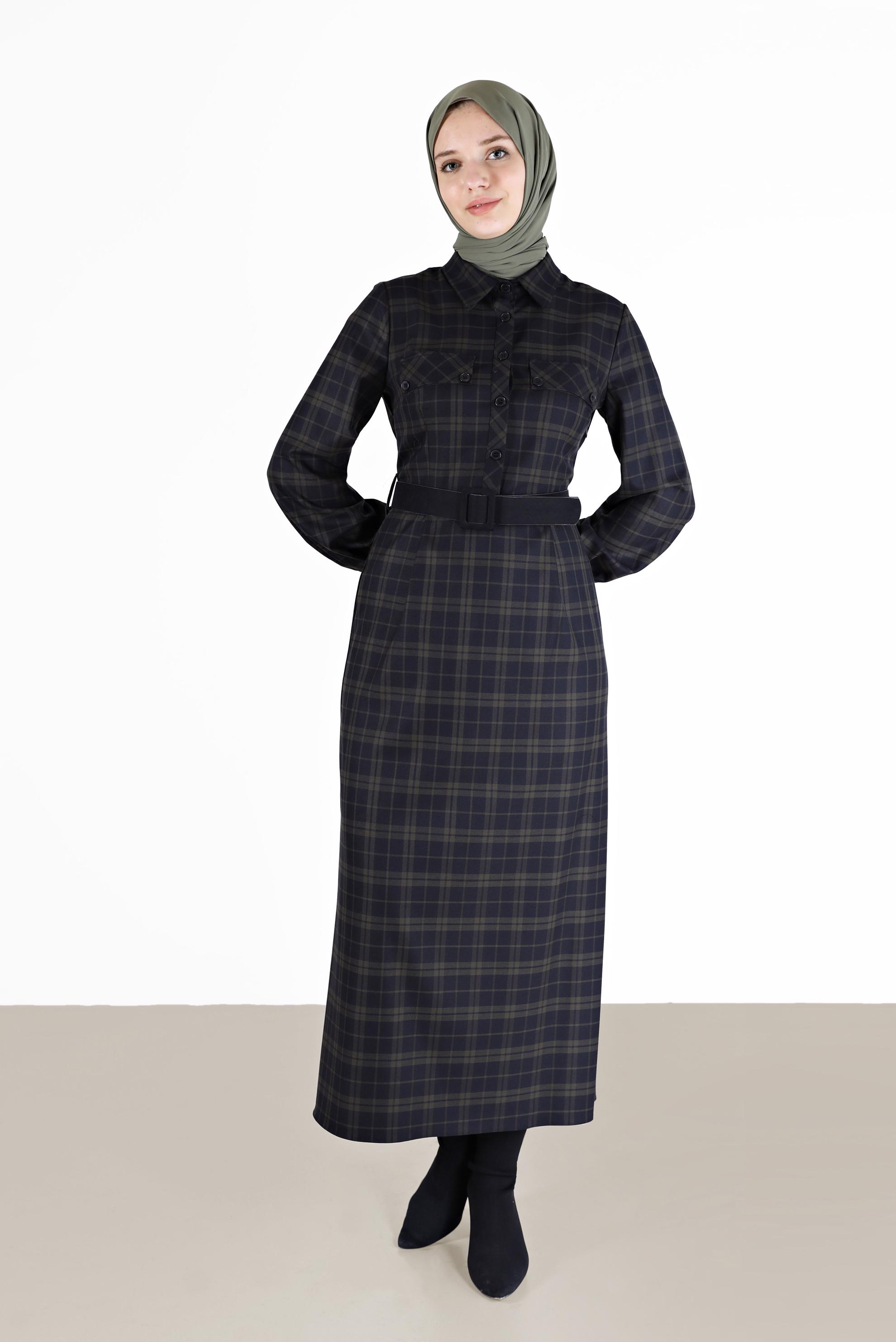 Tesettür giyim LACİVERT CEP DETAYLI DÜĞMELİ EKOSE ELBİSE 42386 