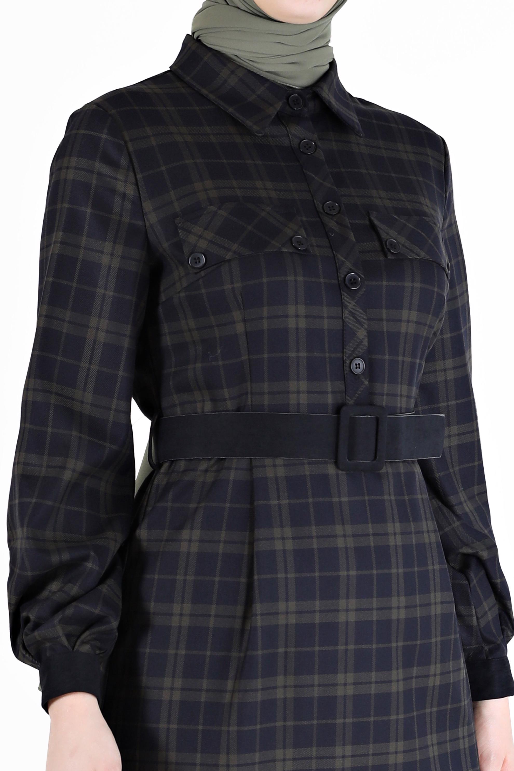 Tesettür giyim LACİVERT CEP DETAYLI DÜĞMELİ EKOSE ELBİSE 42386 