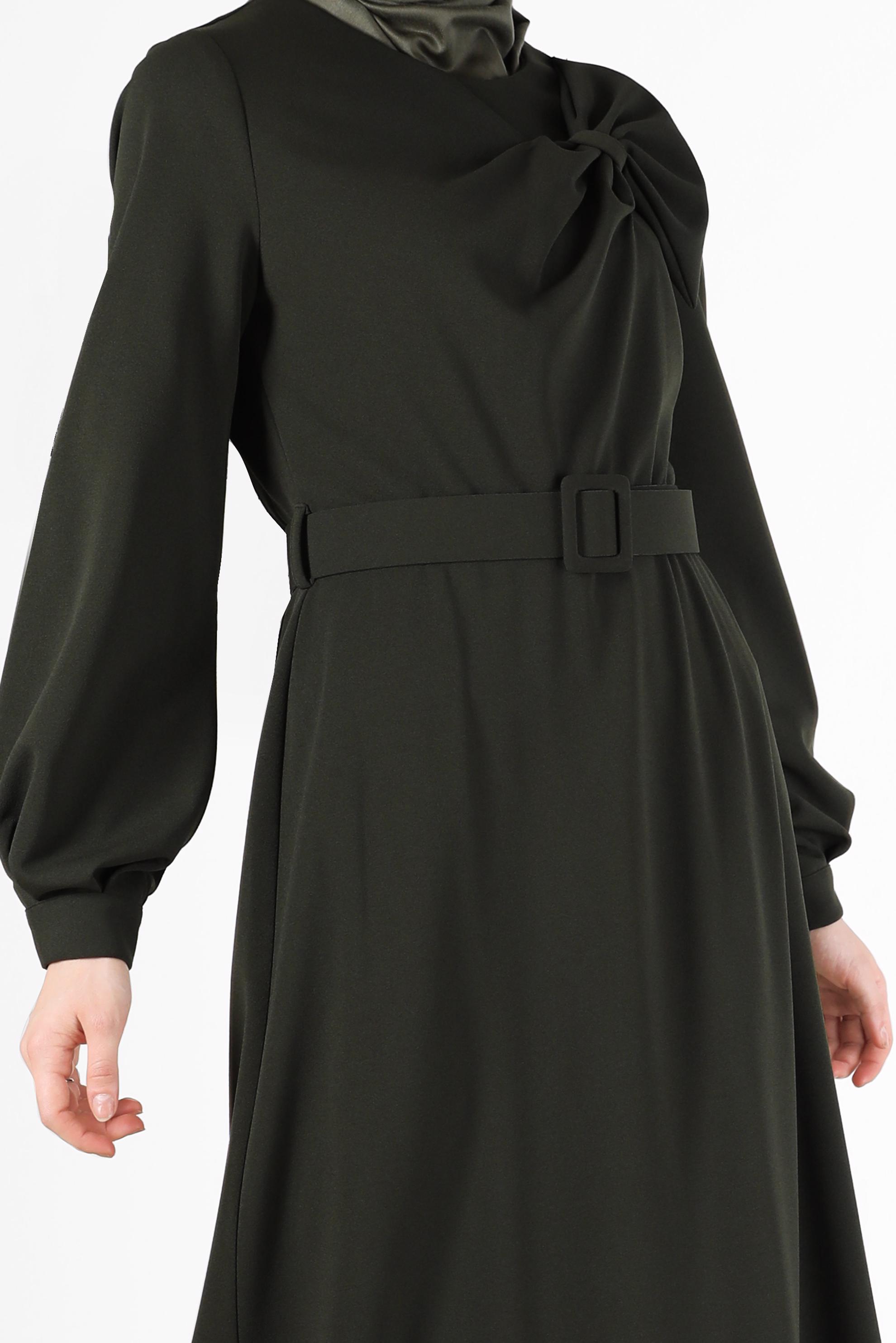 Tesettür giyim HAKİ KURDELE DETAYLI KUŞAKLI ELBİSE 42408 