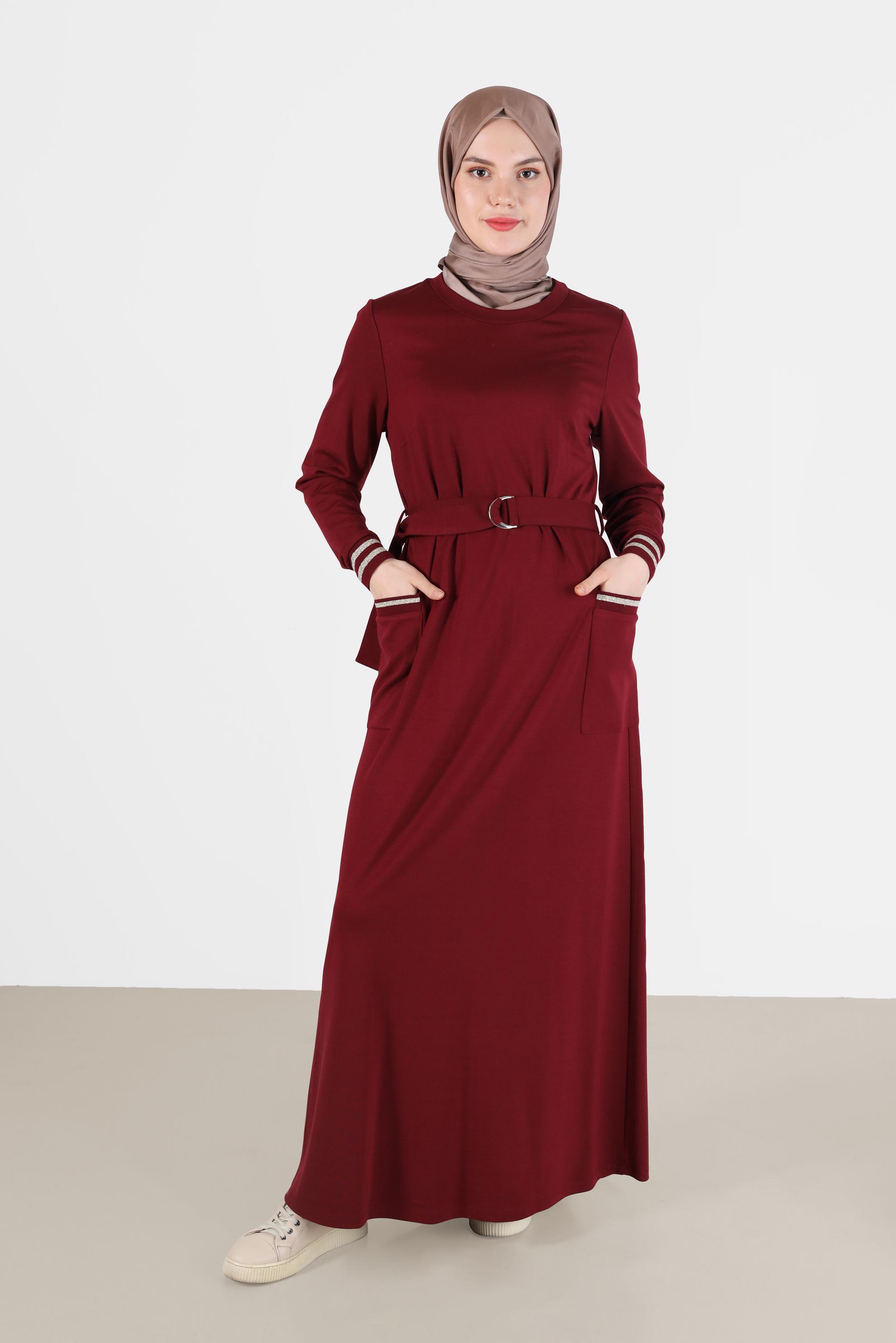 Tesettür giyim BORDO MANŞETLERİ LASTİKLİ BELİ KUŞAKLI ELBİSE 42410 