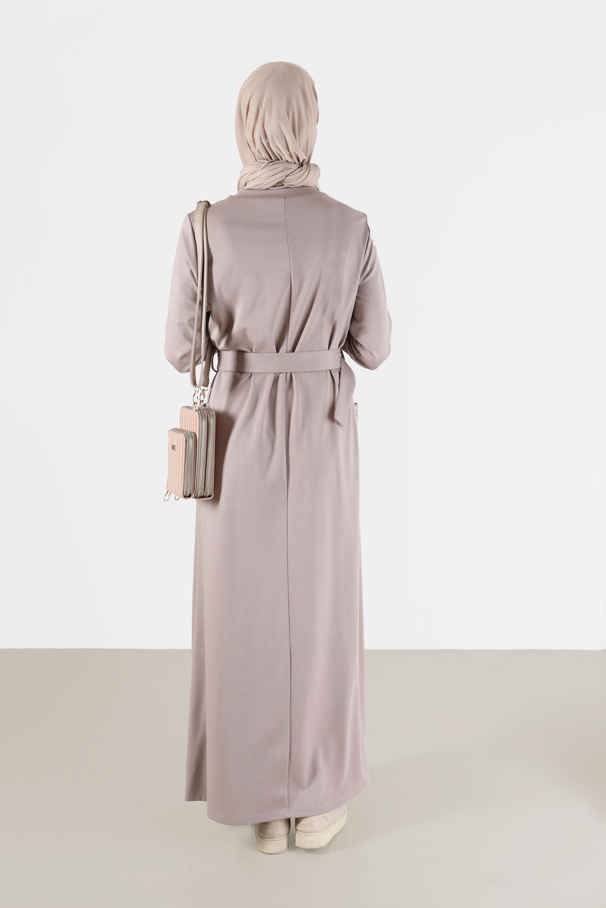 Tesettür giyim BEJ MANŞETLERİ LASTİKLİ BELİ KUŞAKLI ELBİSE 42410 