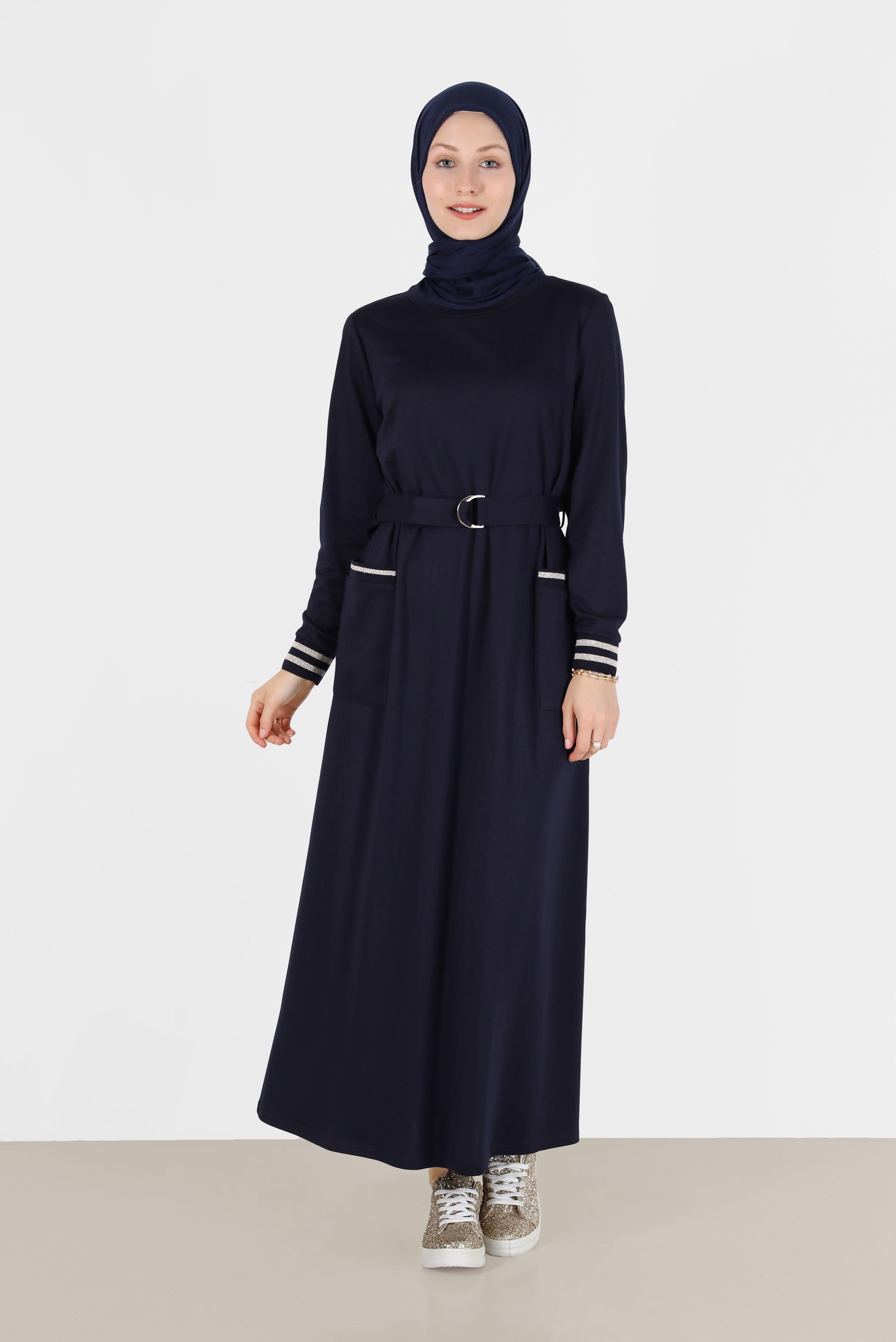Tesettür giyim LACİVERT MANŞETLERİ LASTİKLİ BELİ KUŞAKLI ELBİSE 42410 