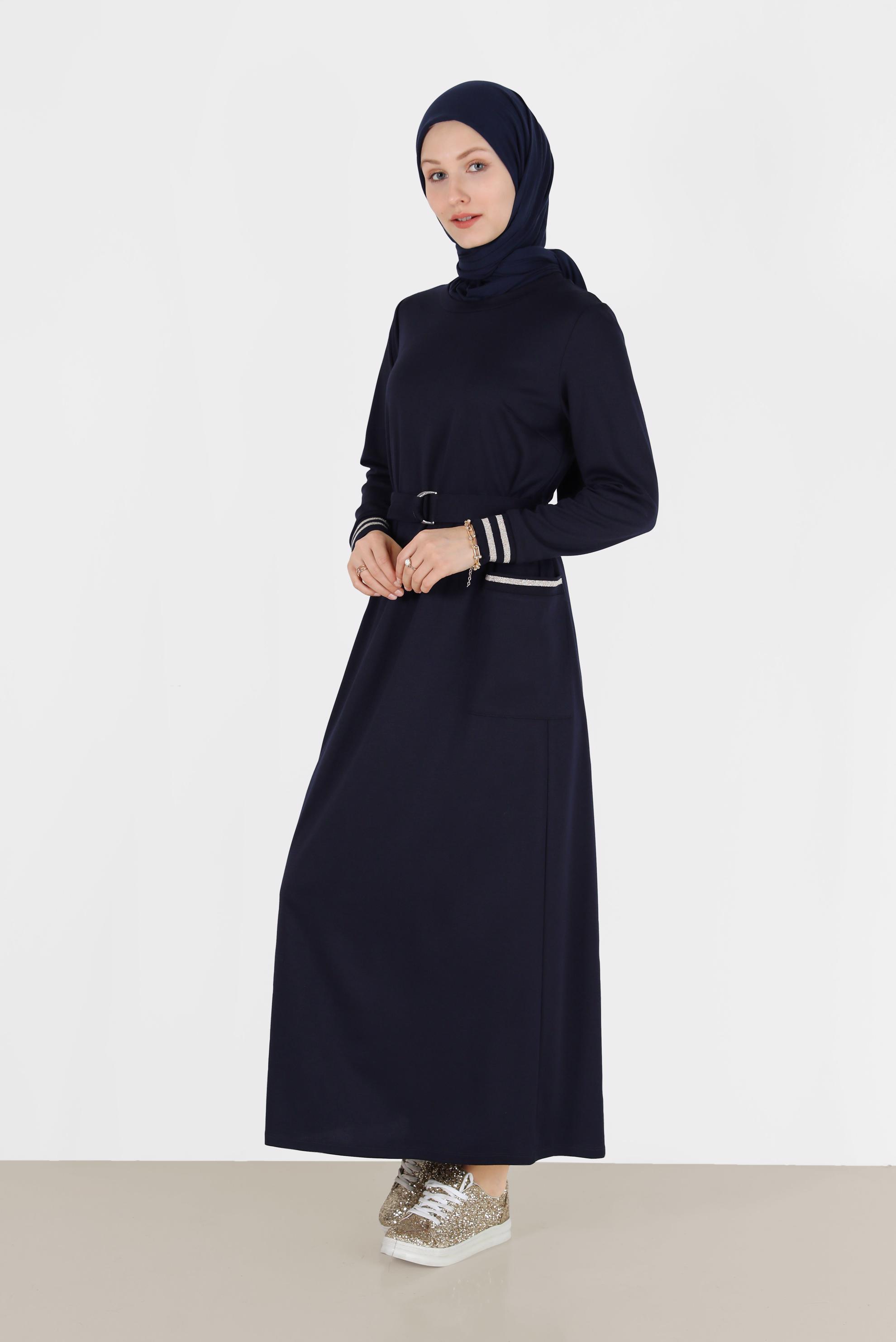 Tesettür giyim LACİVERT MANŞETLERİ LASTİKLİ BELİ KUŞAKLI ELBİSE 42410 