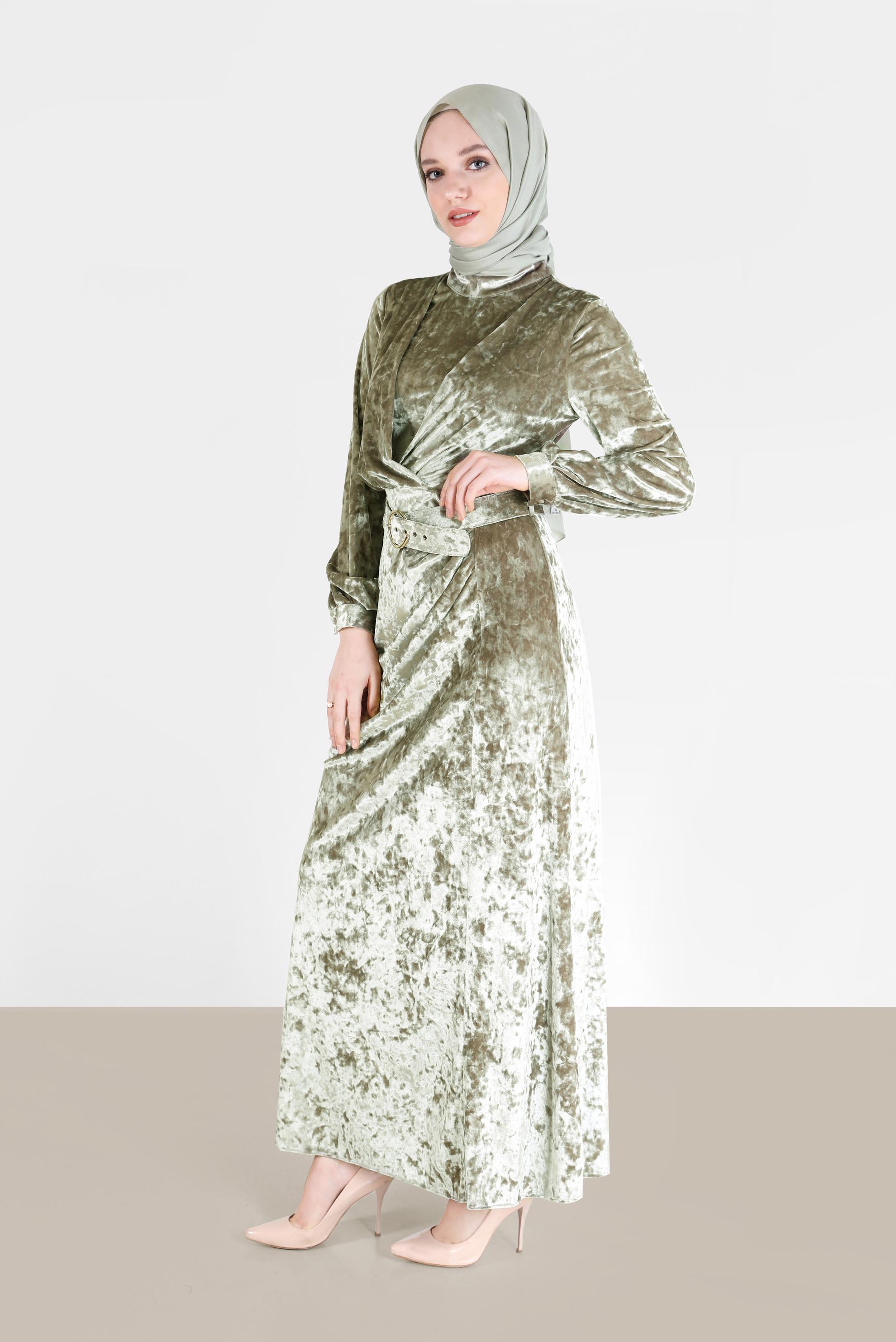 Tesettür giyim BEJ KEMERLİ KADİFE ELBİSE 42414 